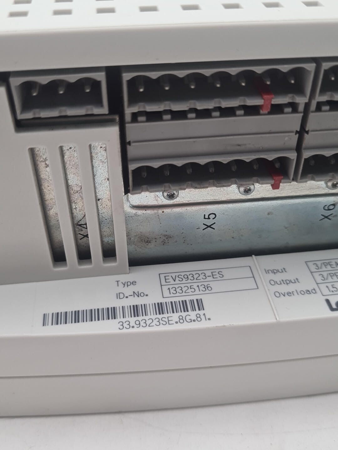 Lenze EVS9323-ES 13325136 33.9323SE.8G.81. 02456574 Servo Inverter 10A/600V