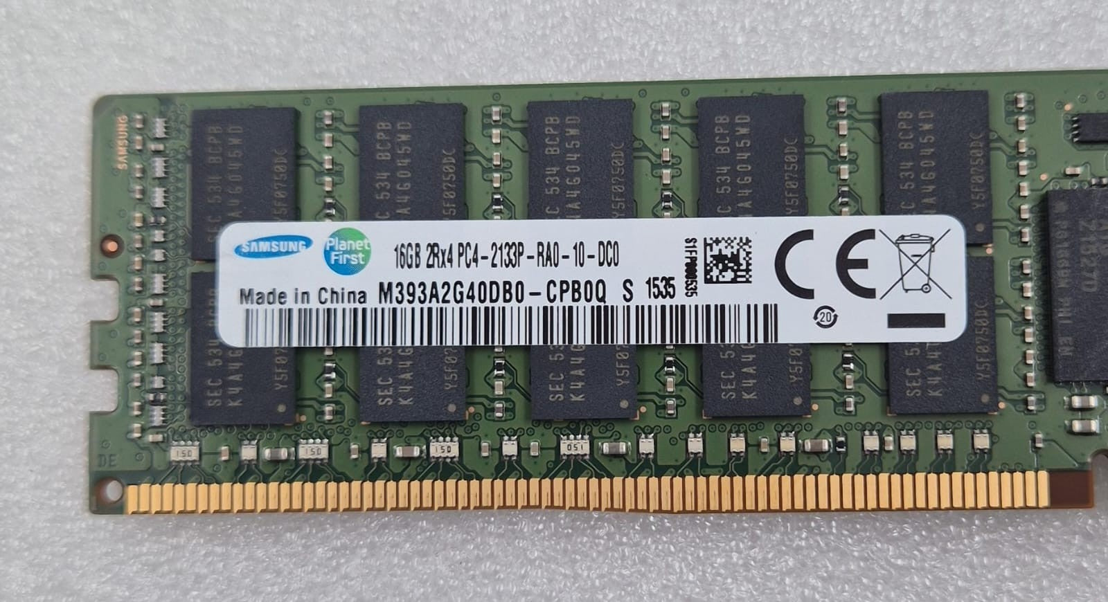 Samsung 16GB 2Rx4 server memory module label close-up