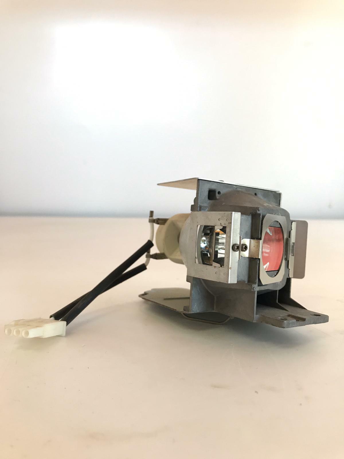 P-VIP 180/0.8E20.8 RF Projector Lamp Apply for Optoma S300