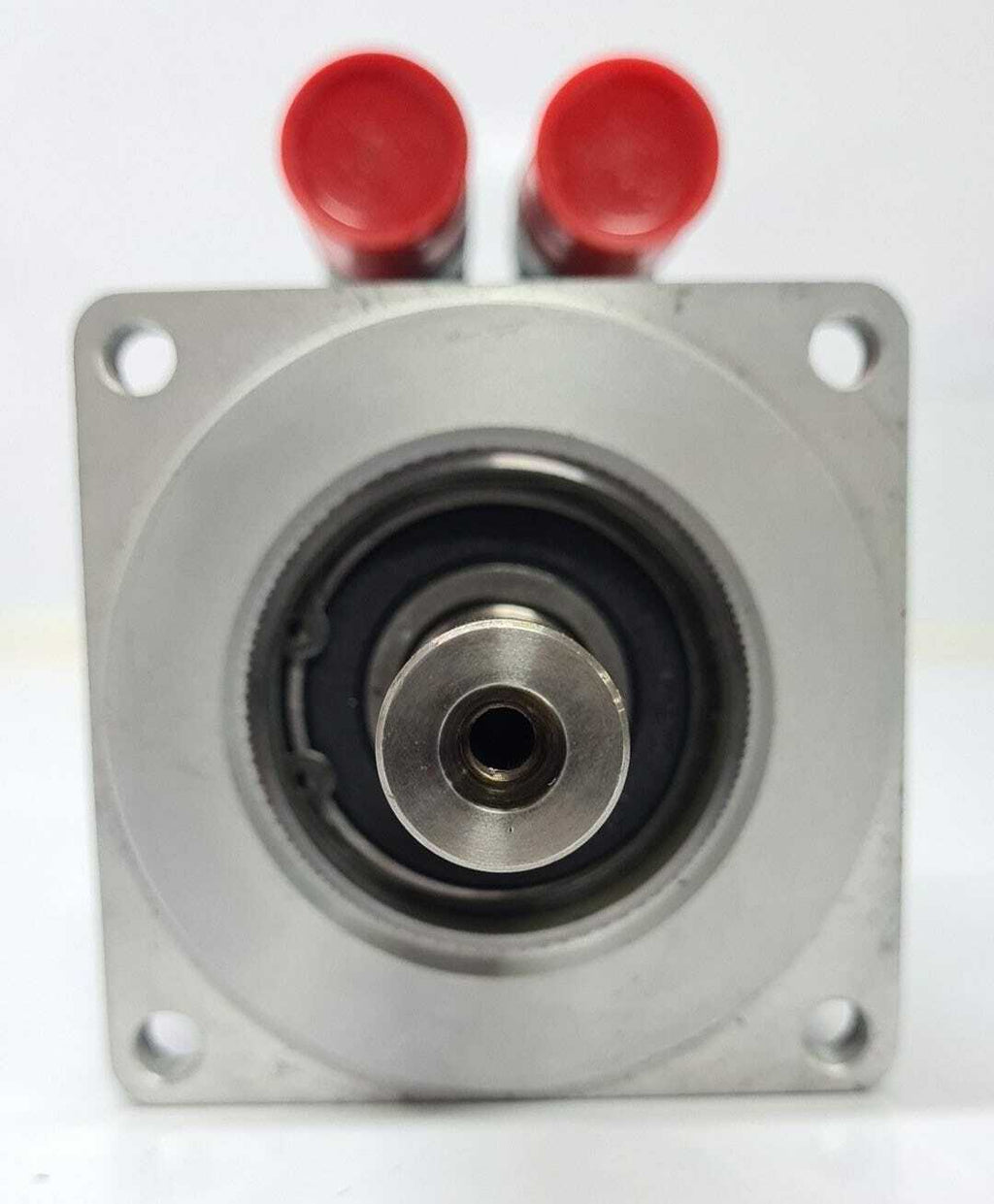 NEW - Danaher Motion 3 PM SERVOMOTOR AKM41S-ANCN2-02 Servo Motor