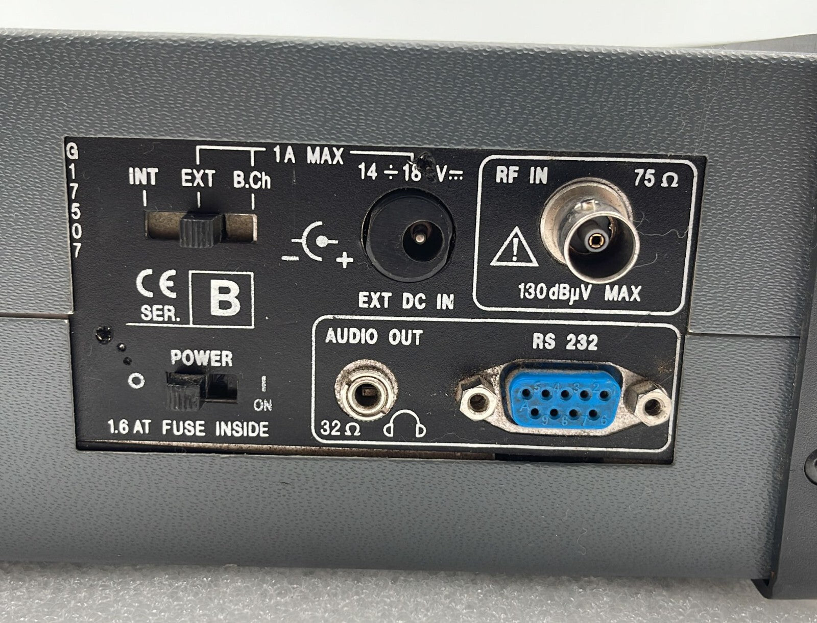 UNAOHM EP 298 CATV TV DIGITAL ANALOG ANALYSER 45-900 MHz DVB W/ CASE **AS IS