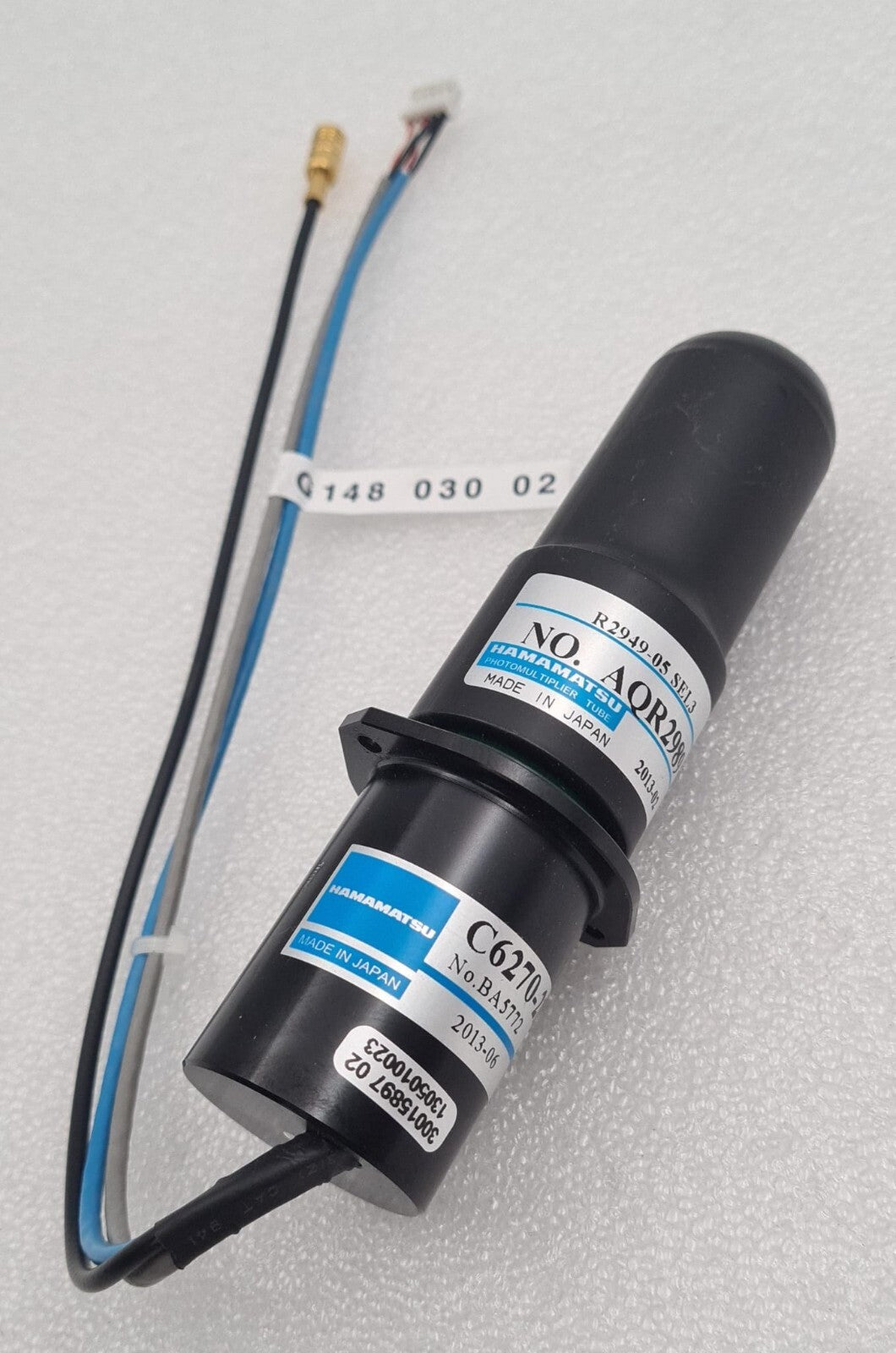 HAMAMATSU Photomultiplier Tube R2949-05 SEL3 AQR2989 W/ C6270-21 Socket