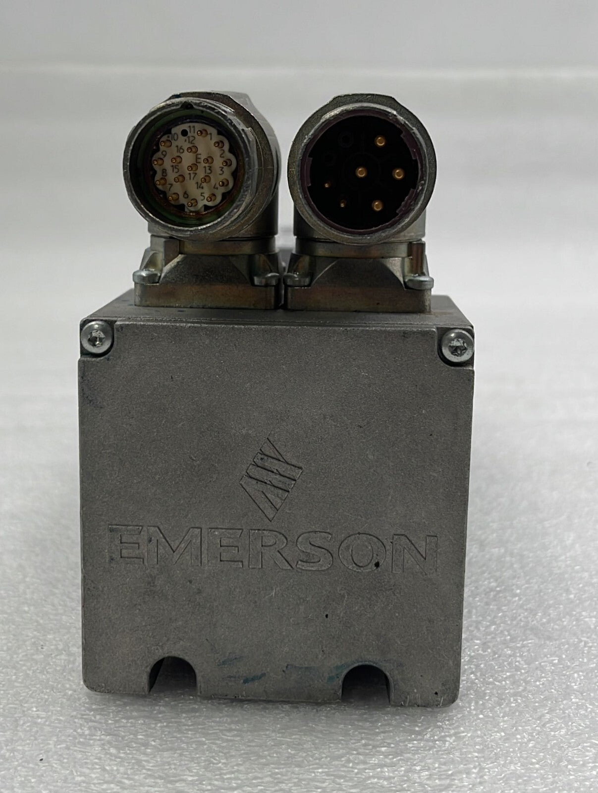 CONTROL TECHNIQUES UNIMOTOR 070UDD200XBCRA078140-SHPA Motor