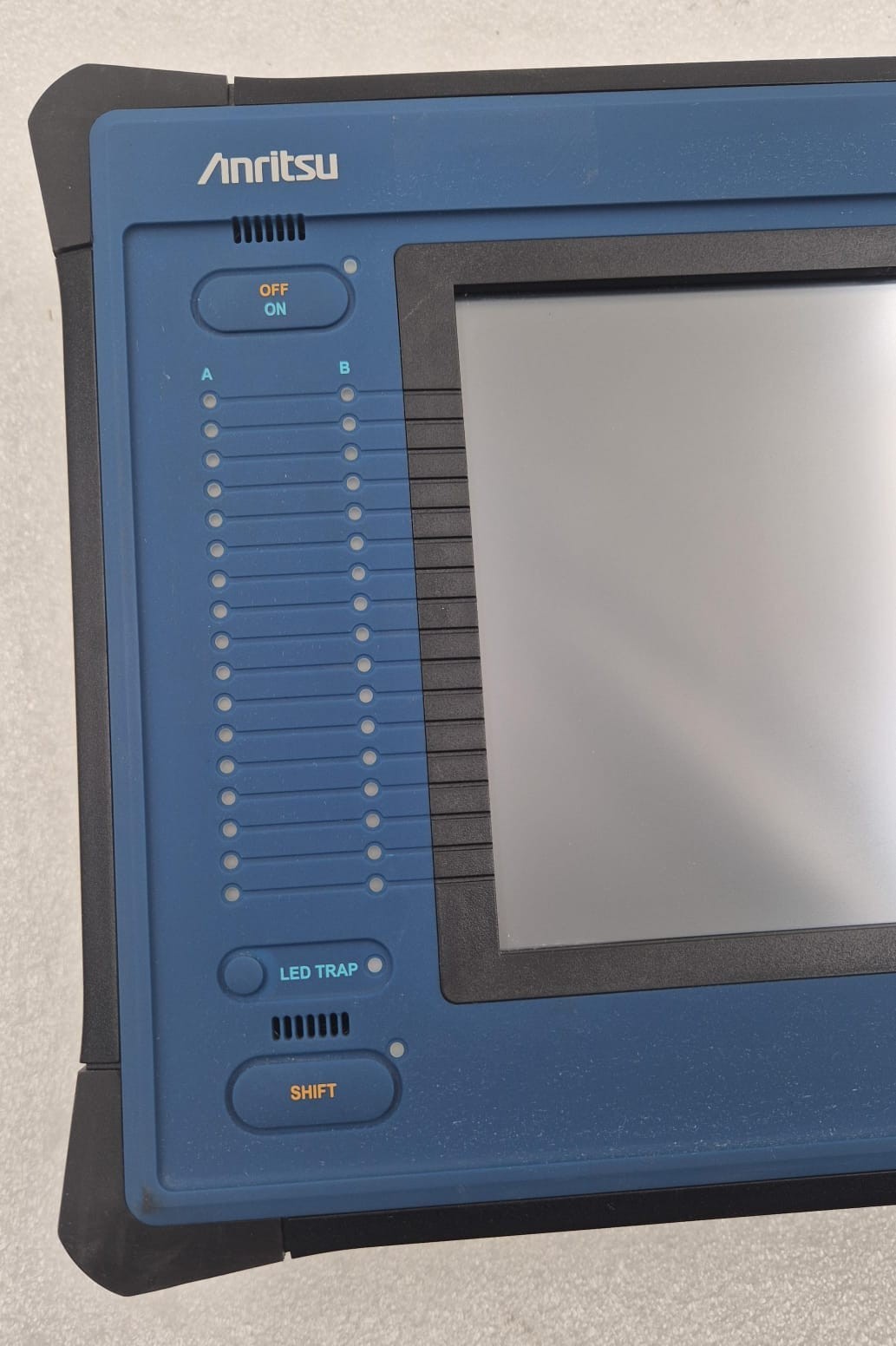 ANRITSU CMA3000 TESTEUR RESEAU ETHERNET W/ OPTICAL OPTION **FOR PARTS**