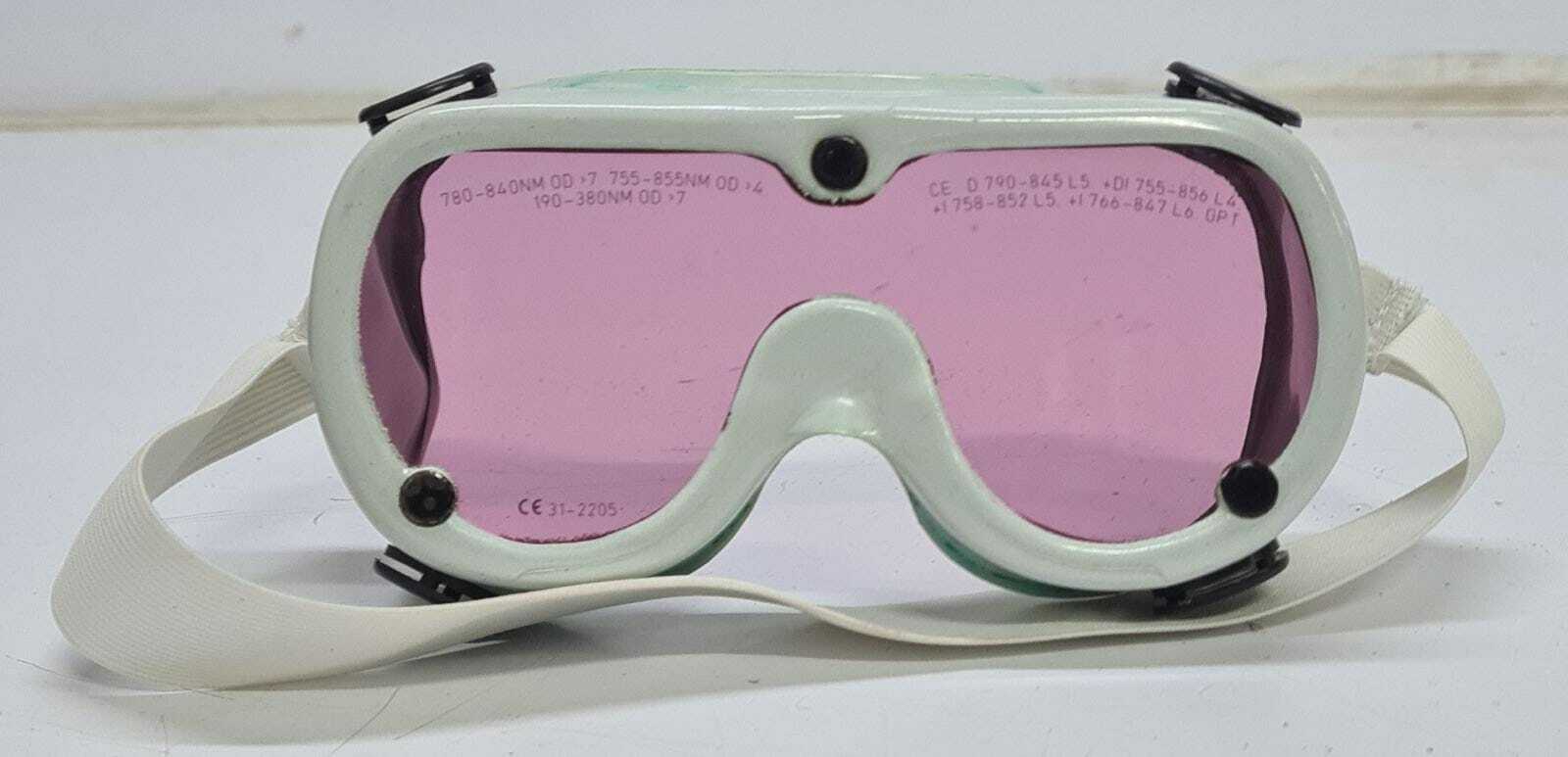 GPT Glendale IRIS Medical 810 LGF Laser Eye Protection Plastic Goggles W/ CASE