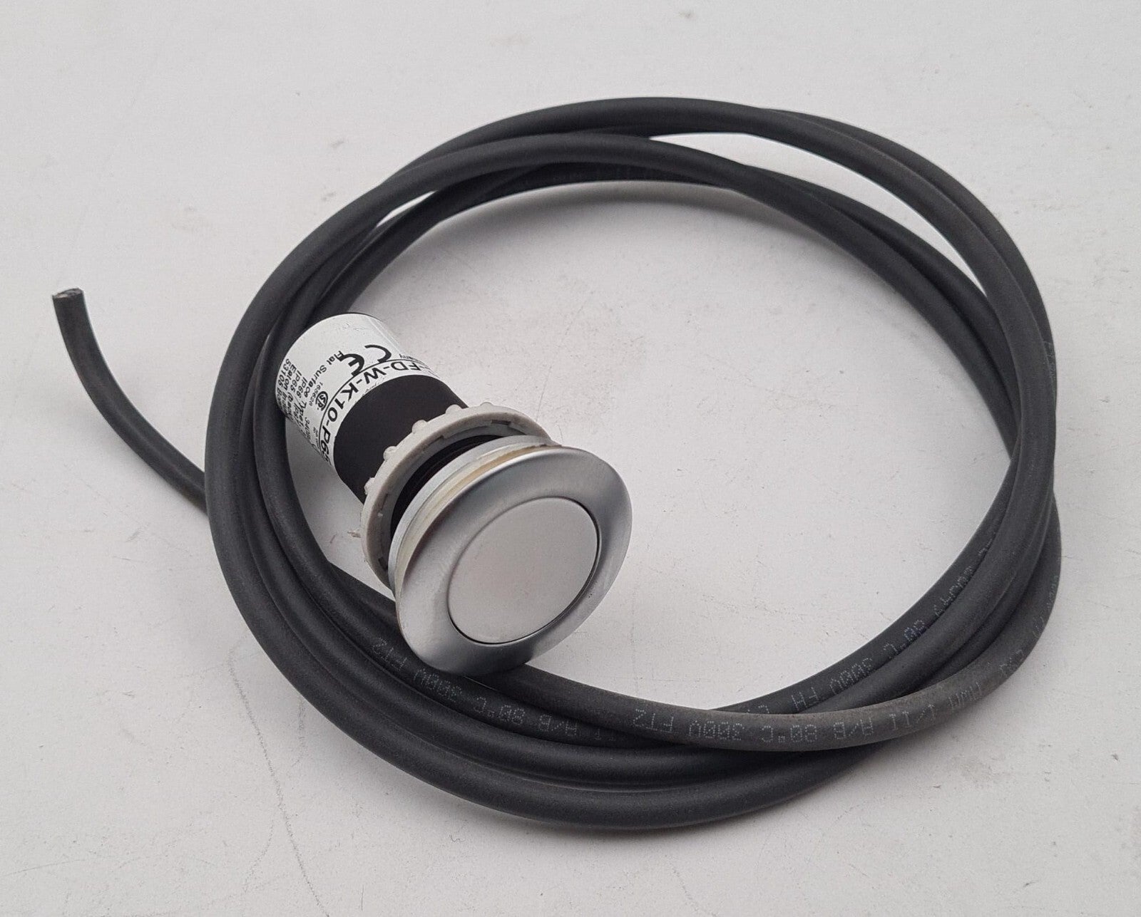 Eaton C30C-FD-W-K10-P65 IEC 60947-5-1 Pushbutton Illuminated WHITE