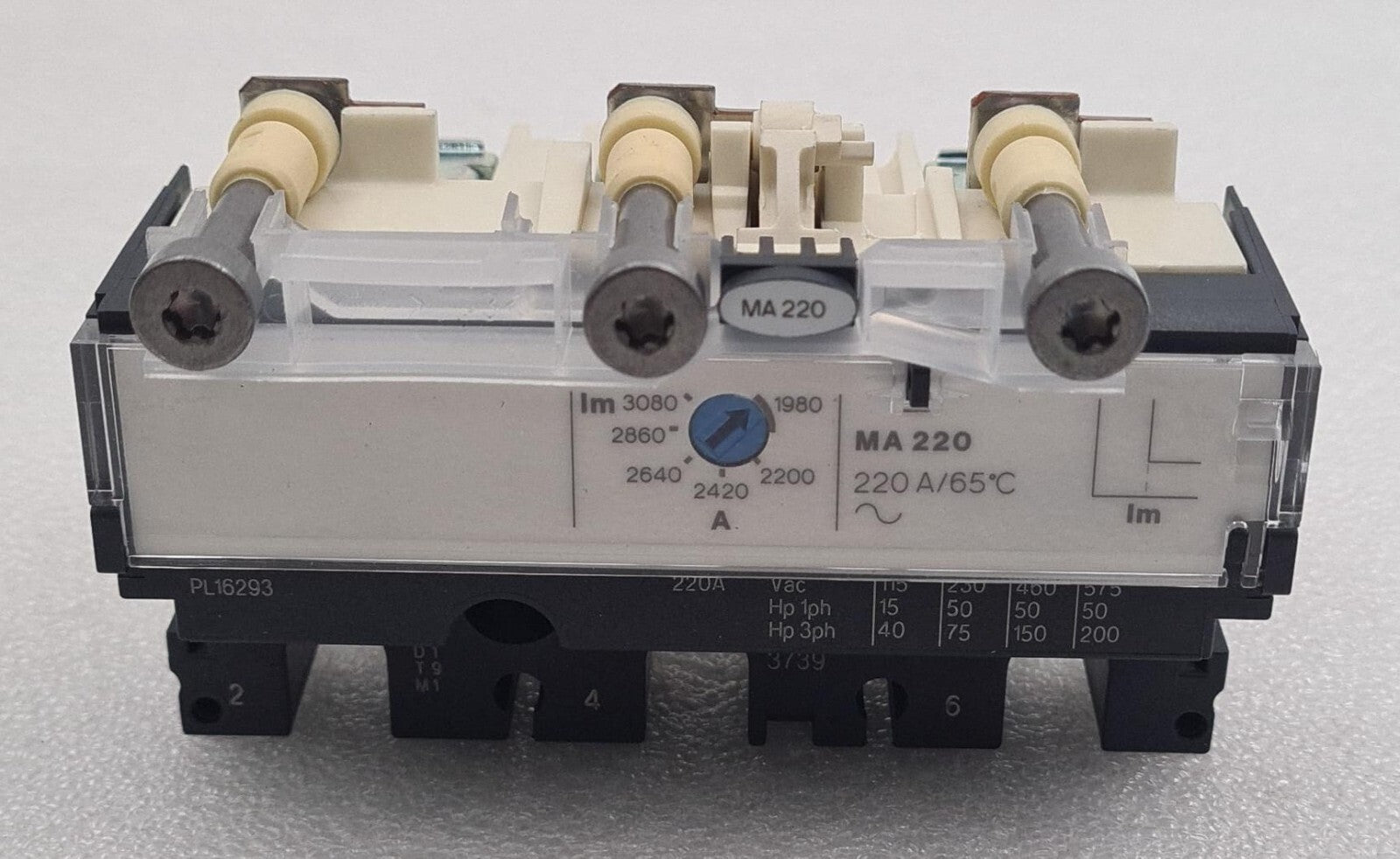NEW - Schneider Electric LV431500 Compact NSX250 3P3D MA220 LV431500AB NSX 250