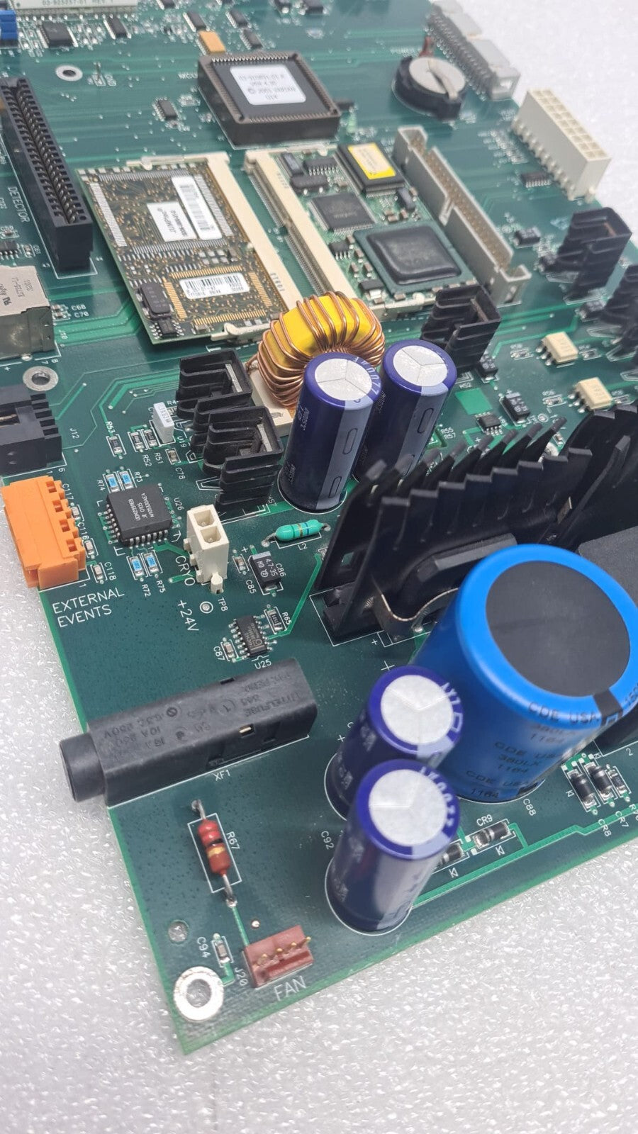 Varian 3900 GC MAIN BOARD ASSY 03-933358-01 SCHEM 03-933361-00