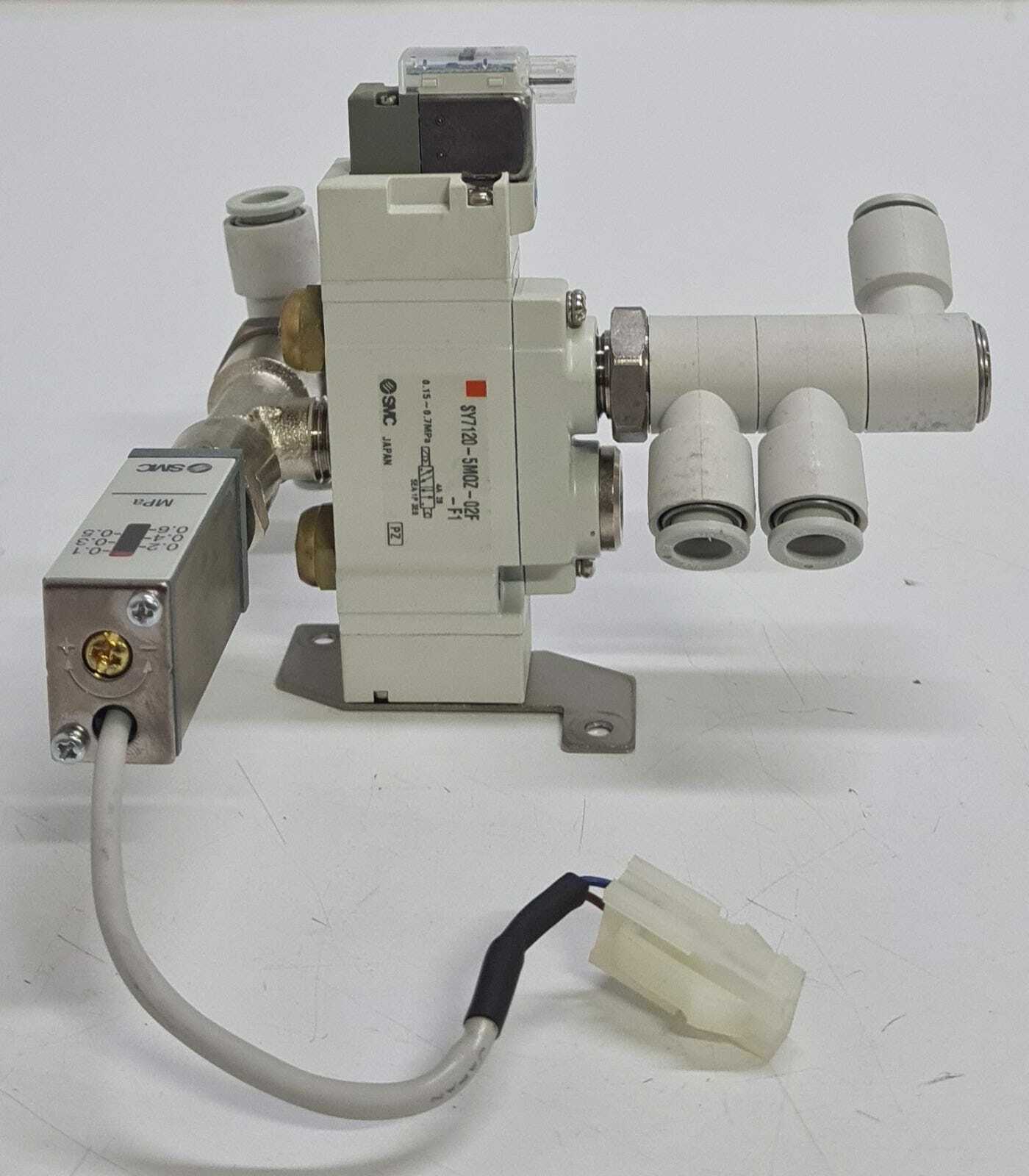 SMC IS10-01-6L PNEUMATIC PRESSURE SWITCH W/ SY7120-5MOZ-02F SOLENOID VALVE