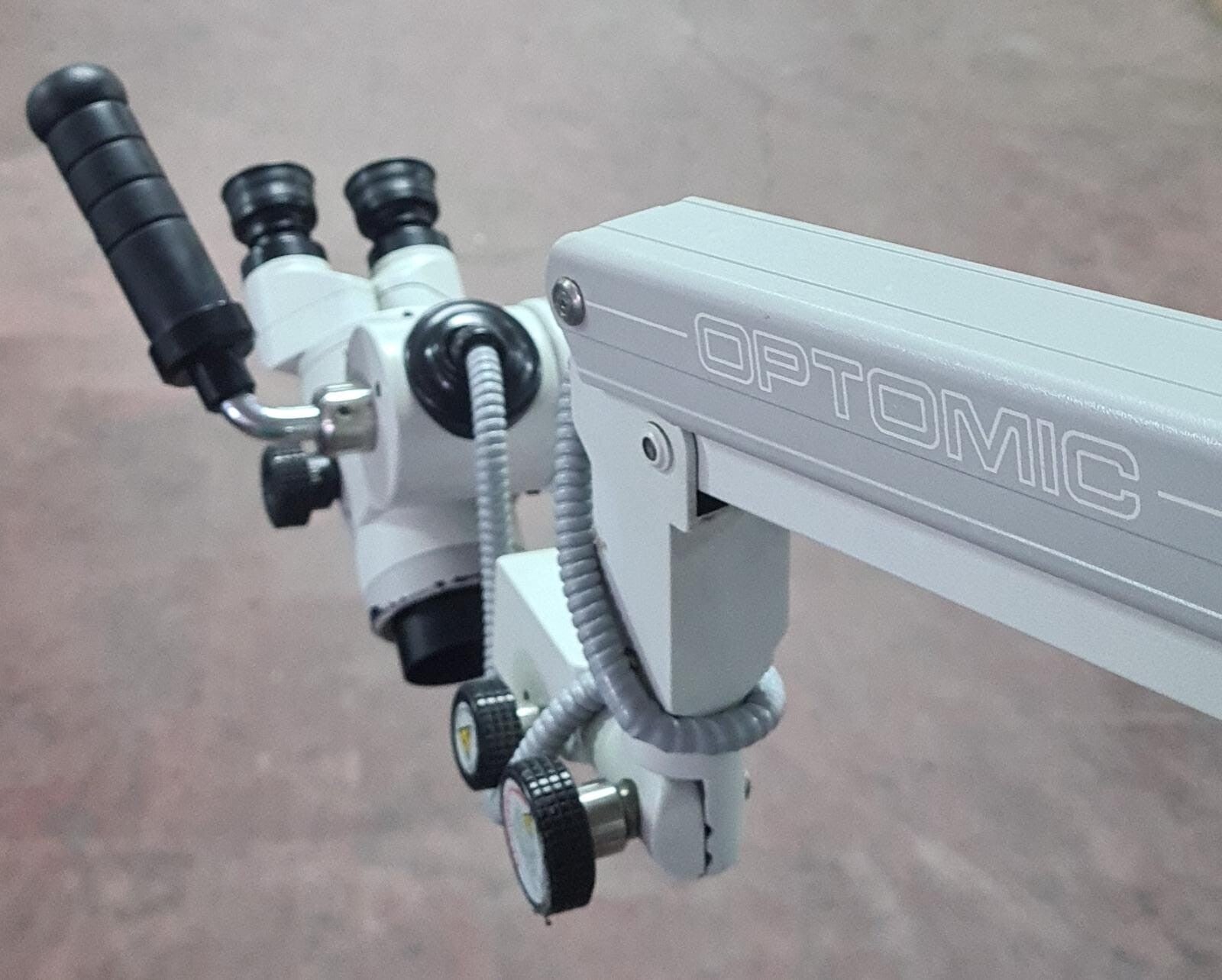OPTOMIC OP-C12 & OP-TVB Counterweight Surgical Microscope f-200mm W/ Stand