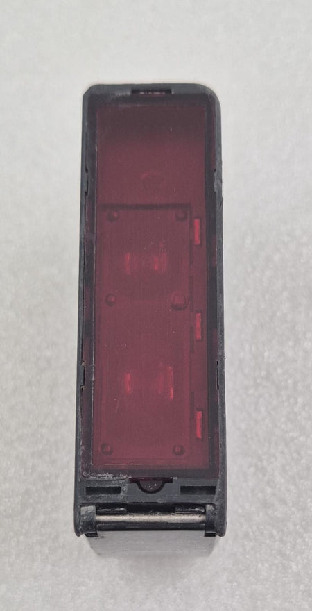 Omron E3G-R17-G optical window detail view