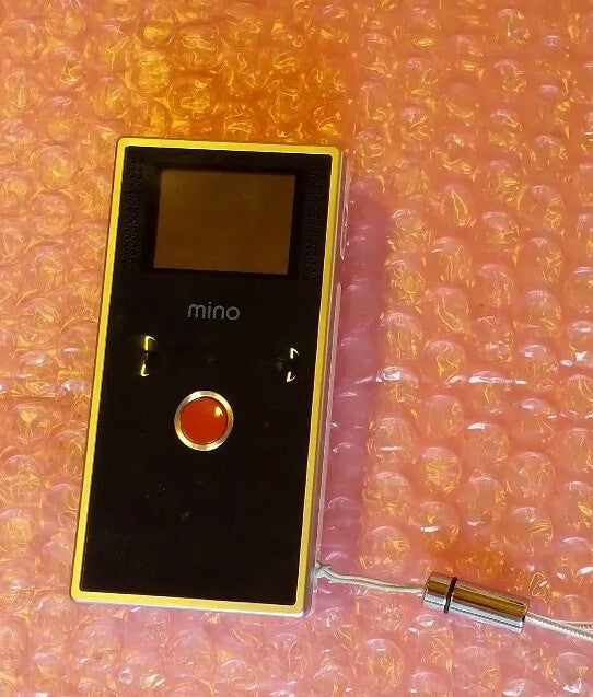 Apco FlipVideo Mini Video Camera Model F360w Psv 460 2 GB On Board Flash Memory