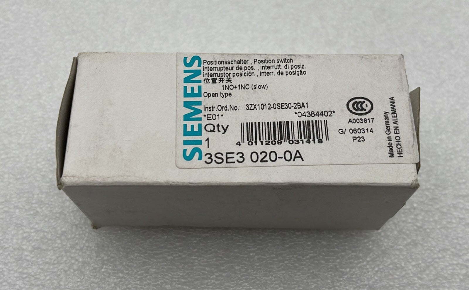 **NEW** Siemens 3SE3 020-0A Position switch 1NO+1NC (slow)