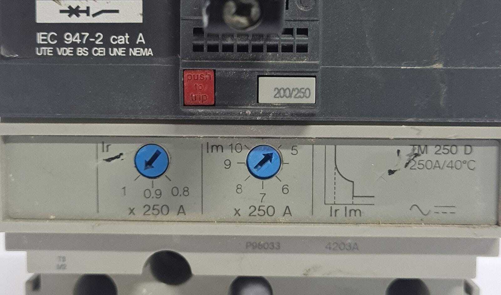 Schneider MERLIN GERIN Compact NS250N 250N TM 250 D Circuit breaker 200 / 250A