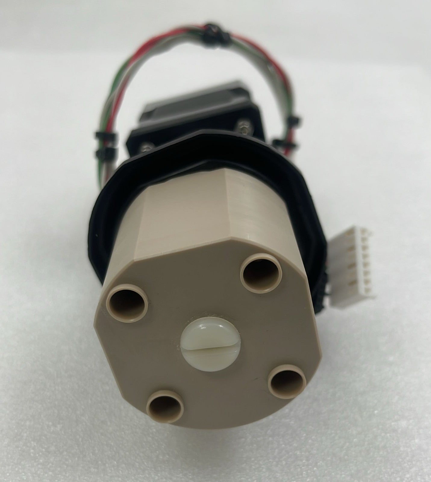 Sapphire VFP17 pump head front port detail