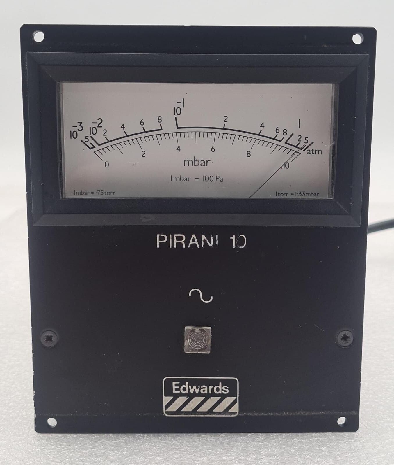Edwards PENNING 8 D043-14-000 Vacuum Gauge Controller
