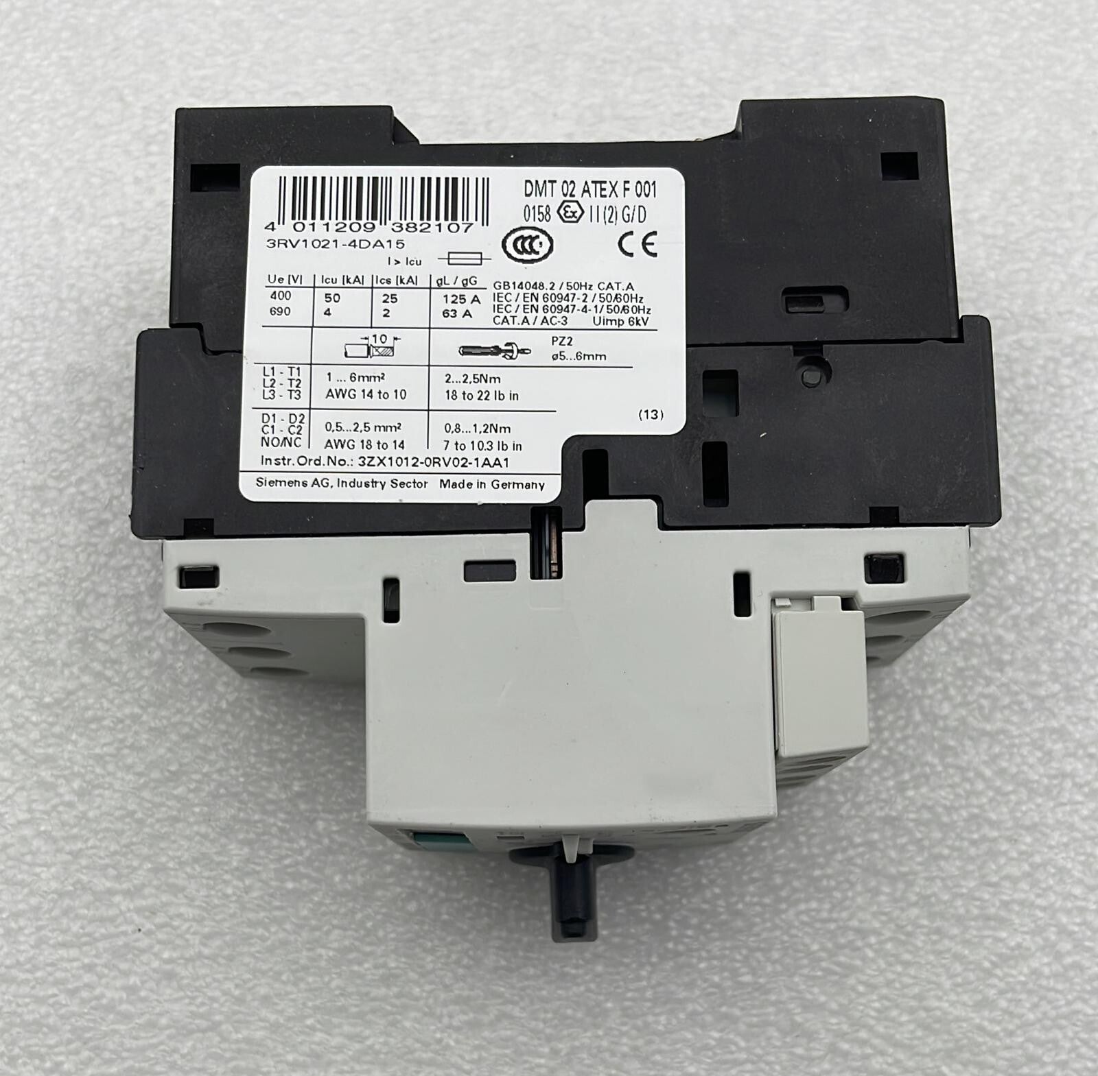 [LOT OF 3] NEW - Siemens 3RV1021-4DA15 Circuit breaker 20-24A 1NO + 1NC