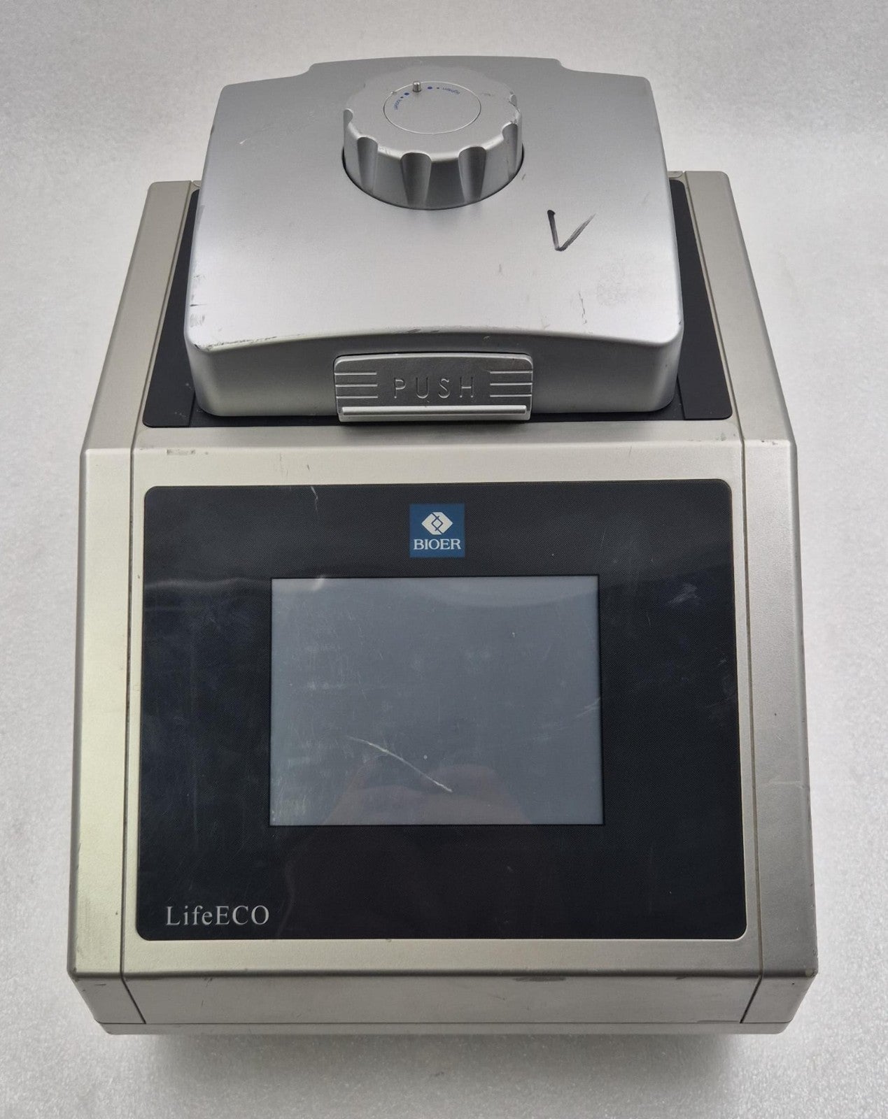 Hangzhou BIOER Technology LifeECO TC-96/G/H(b)C 96-well Gradient Thermal Cycler