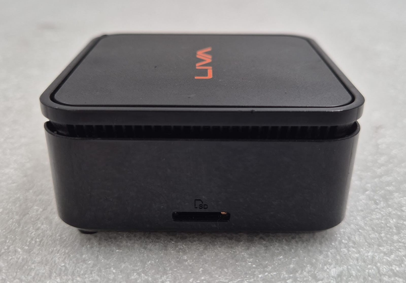 ECS LIVA Q Ultra tiny PC