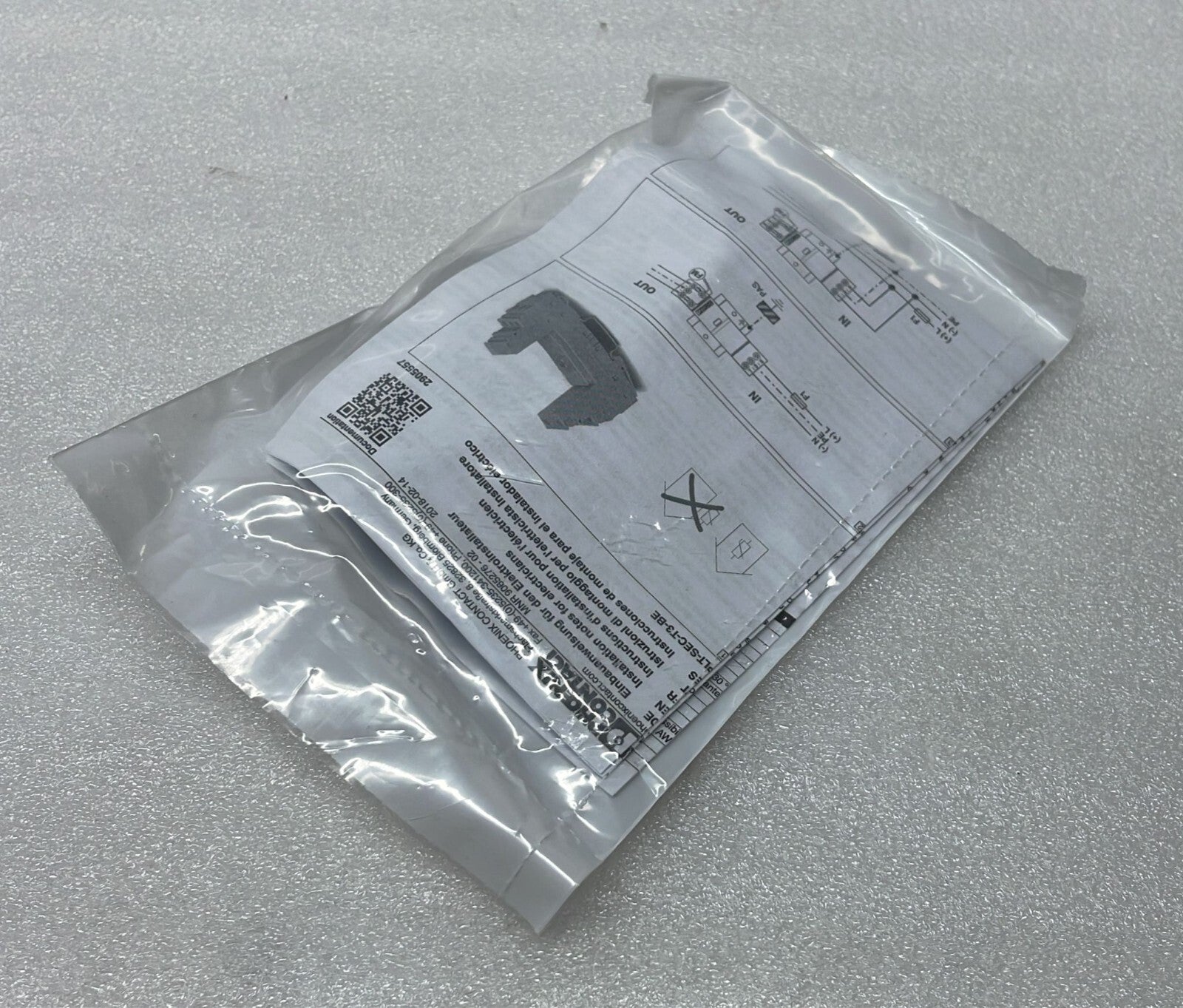 *NEW SEALED* PHOENIX CONTACT PLUGTRAB PLT-SEC-T3-BE 2905557 Surge Protection