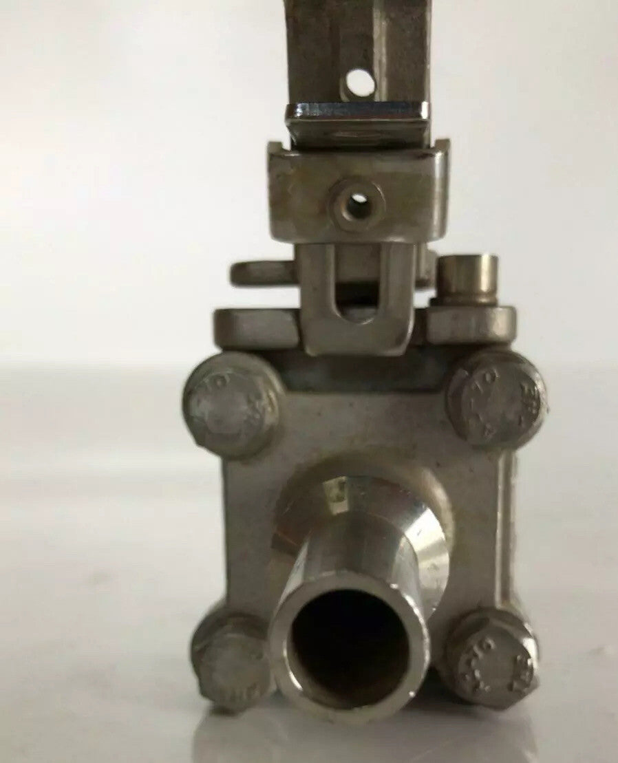 Flow- Tek 1/4"F 1/2"R CF8M Ball Valve, 1000 Wog, Cf8M 1440WOG DN8F ND 15R