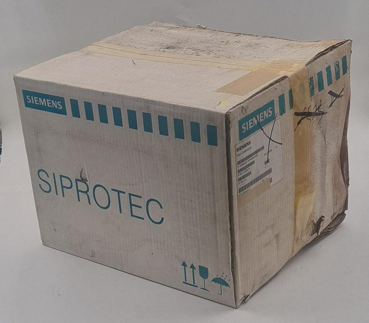 NEW - SIEMENS SIPROTEC 6MB5220-1DF45-6BA2/HH Input-Output-Unit Device 6MB5220