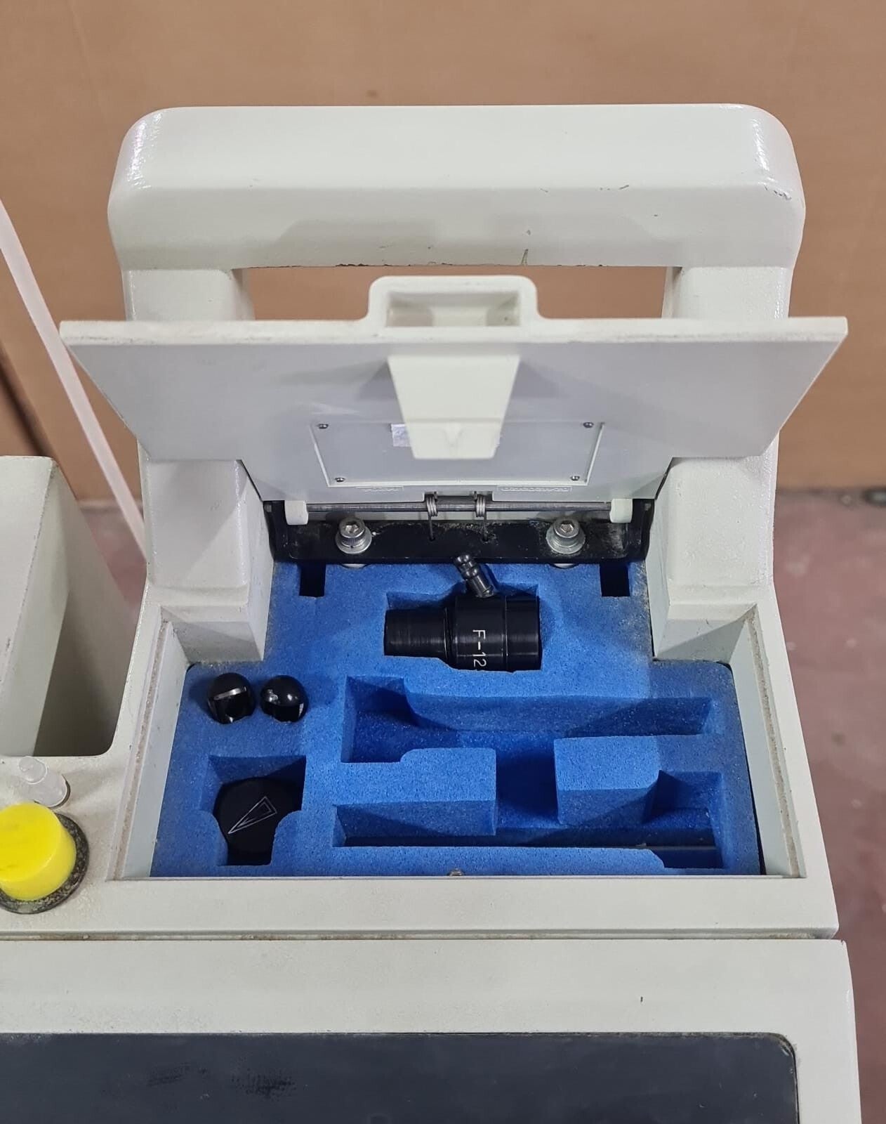 Laser Industries LTD Lumenis Sharplan Surgicenter 20C System 20W 230V **AS-IS