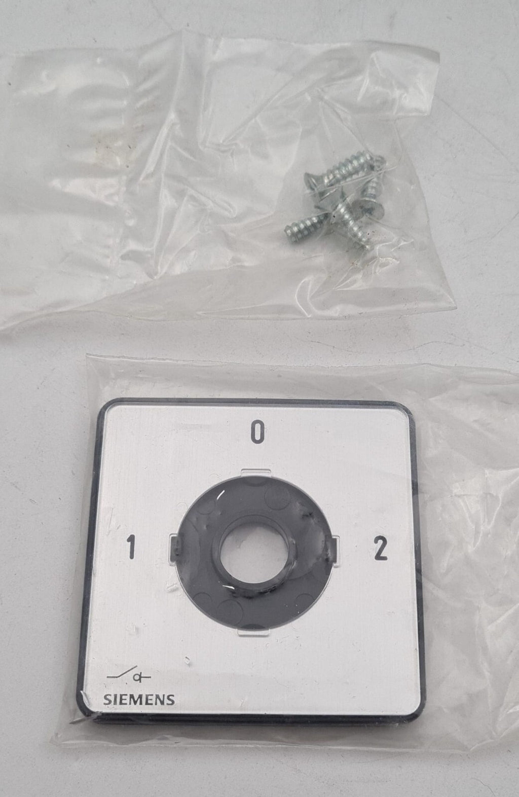 NEW - Siemens 3LD2223-7UK01 Changeover Switch Knob 3ZX1012-0LD20-2AT1