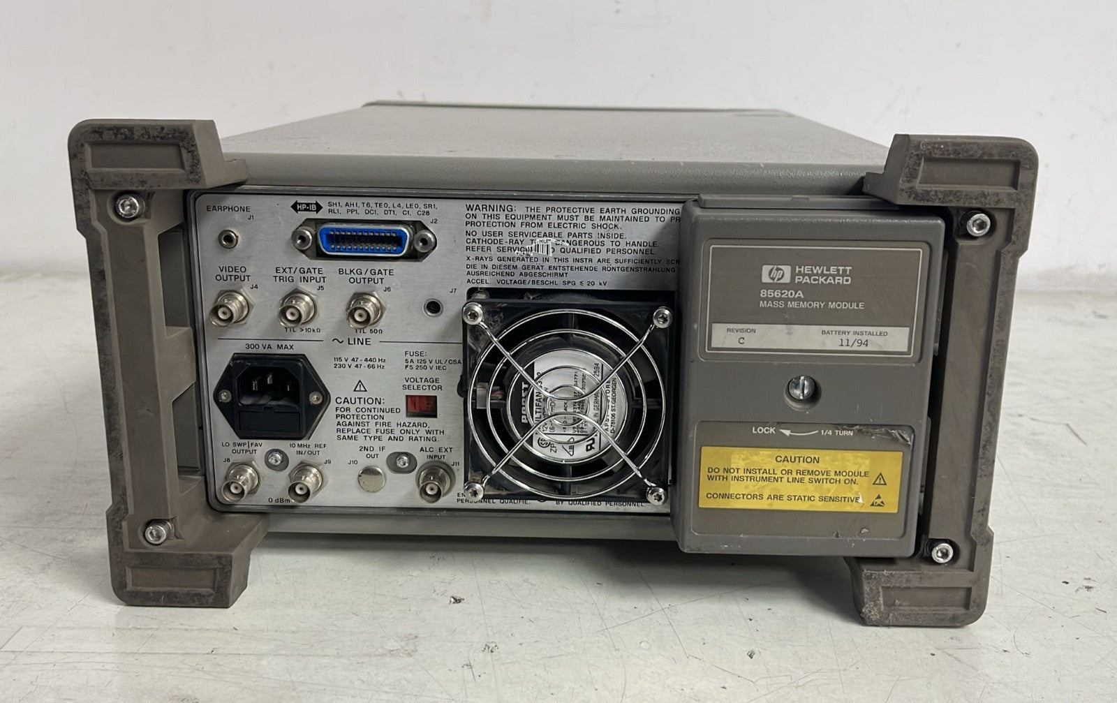 HP 8560E Spectrum Analyzer 30Hz - 2.9GHZ