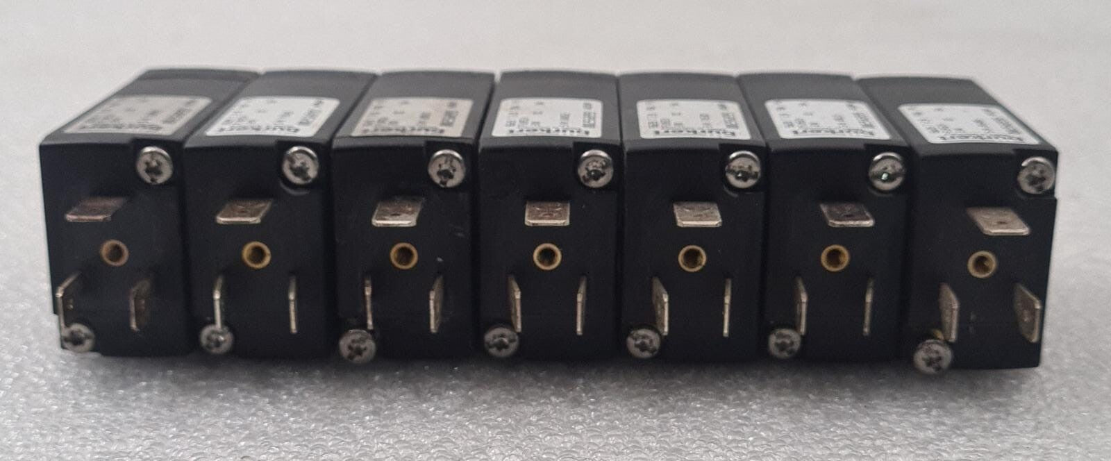 [LOT OF 7] Burkert 6628 00256899 T 2.0 FKM PS FLNSCH 24V Rocker Solenoid Valve