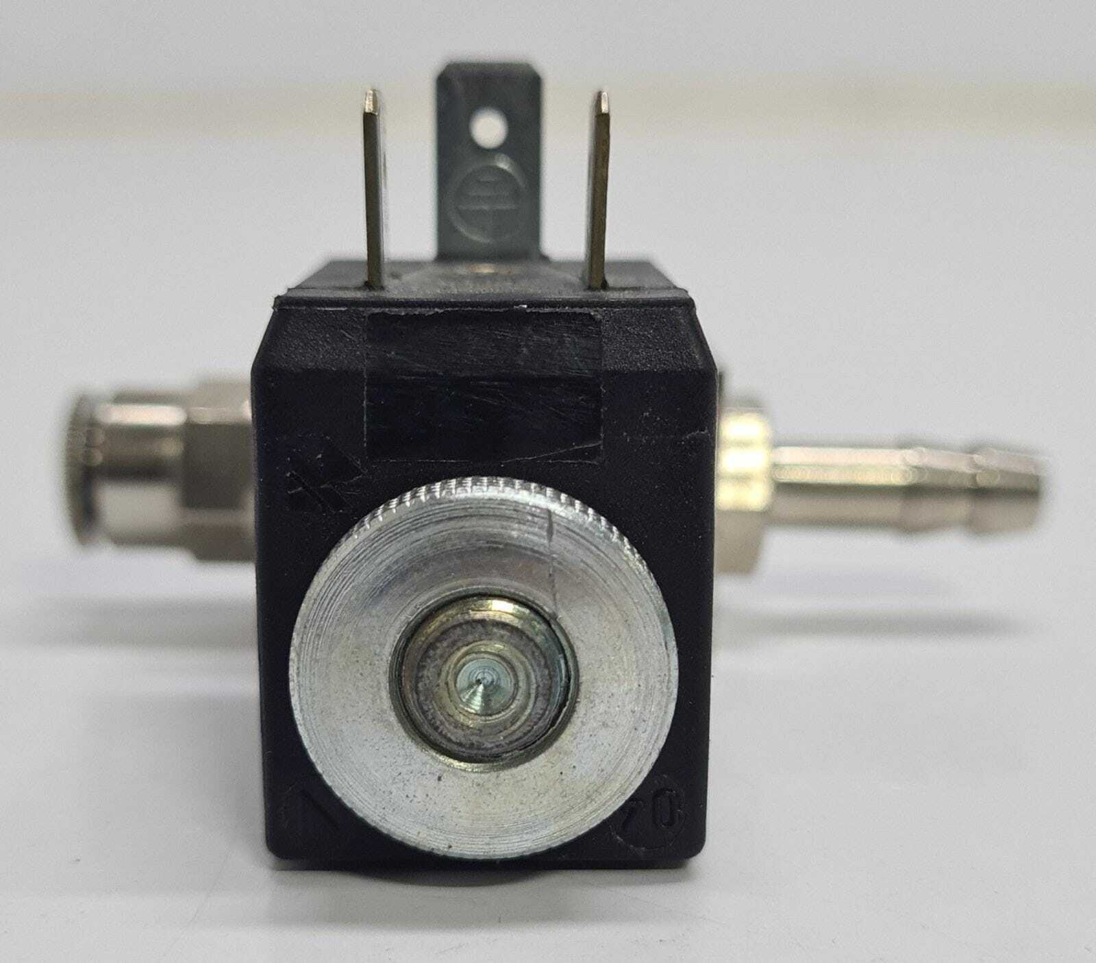 CAMOZZI A321-1C2 Directly Operated Solenoid Valve W/ CAMOZZI U77 Coil - Type #1