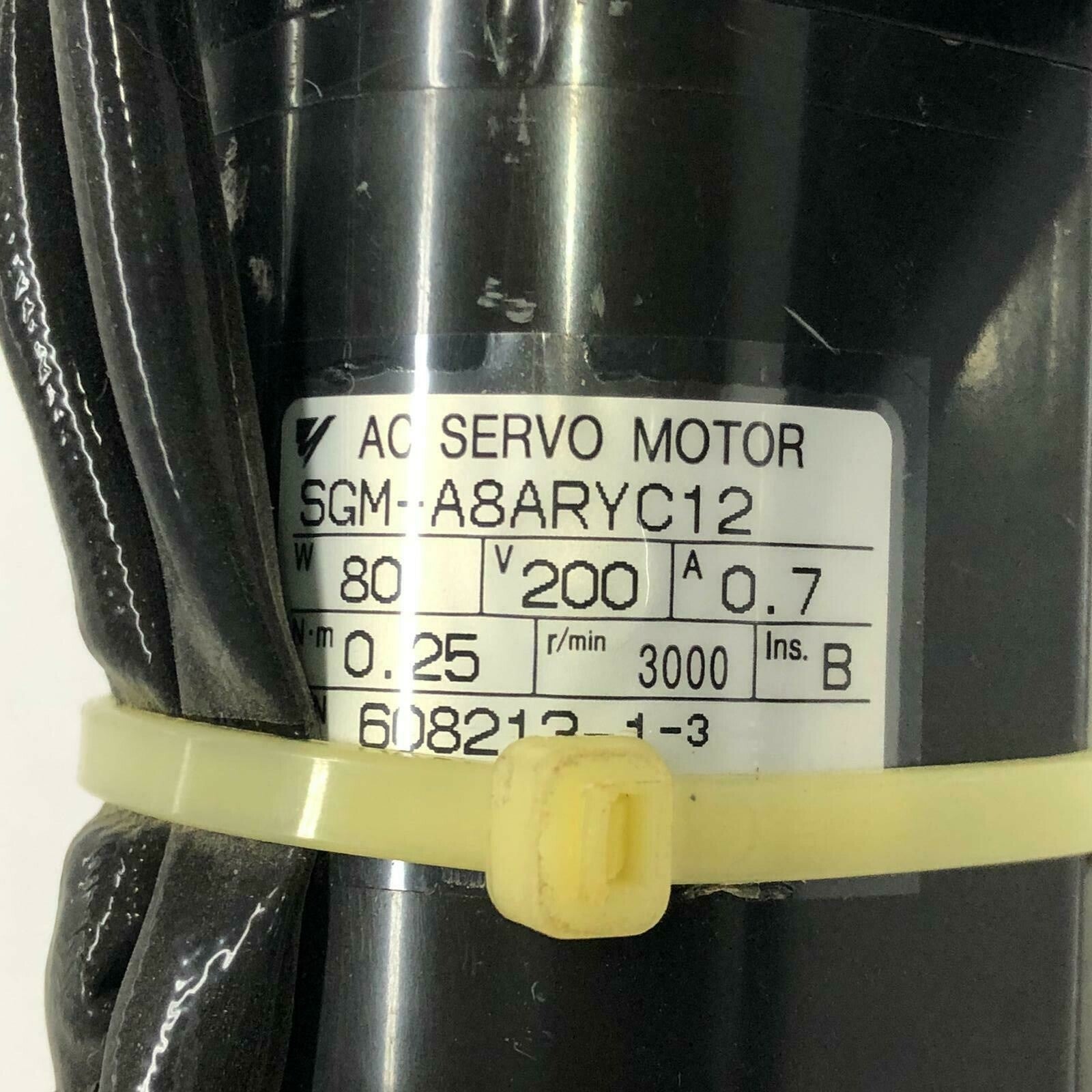 Used Yaskawa AC Servo Motor SGM A8ARYC12 80W 200V 0.7A 3000R/Min