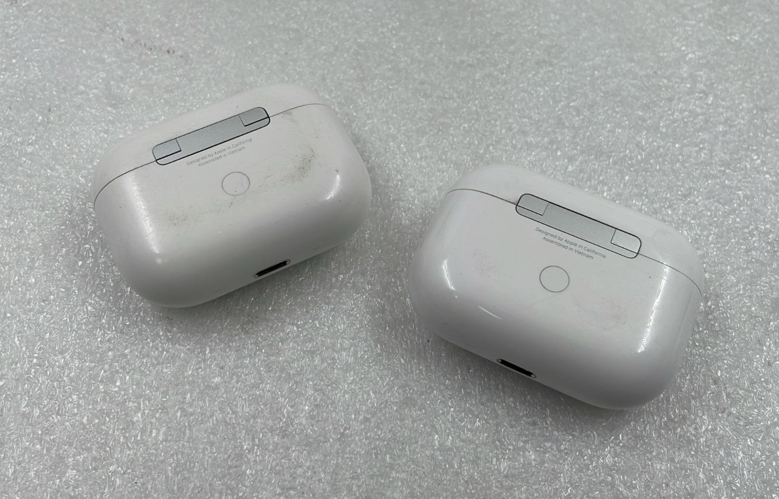[LOT 2] Apple AirPods Pro 1st Gen Replacement Charging Case Genuine A2190