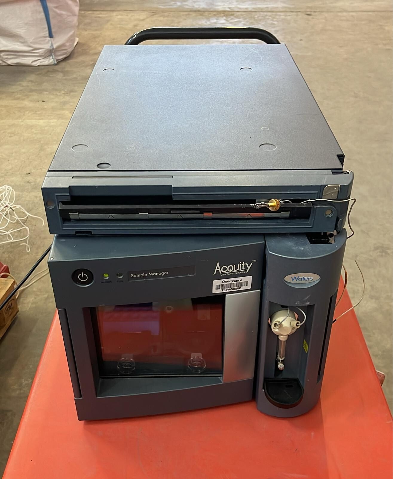 Waters Acquity Sample Manager UPLC 186015006 W/ Temperature Column Heater *AS IS