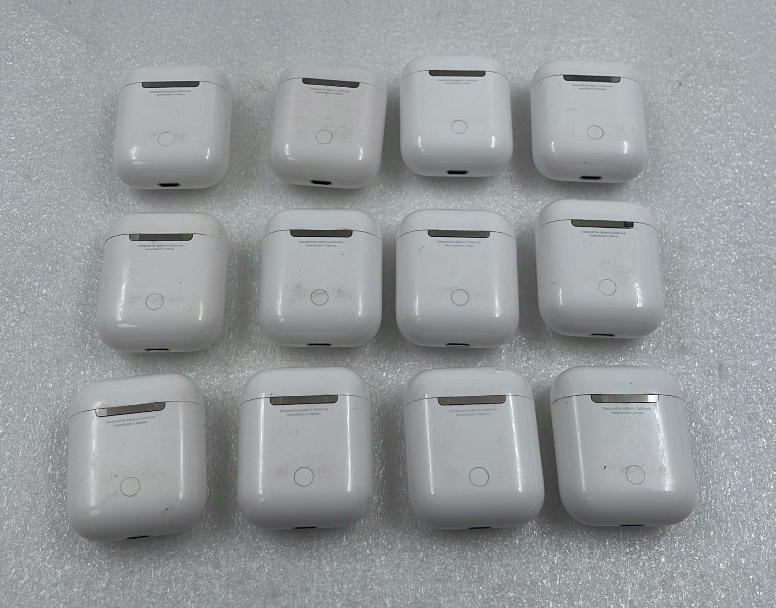 [LOT 12] OEM Apple AirPods Charging Case Replacement A1602 -Case Only **AS IS