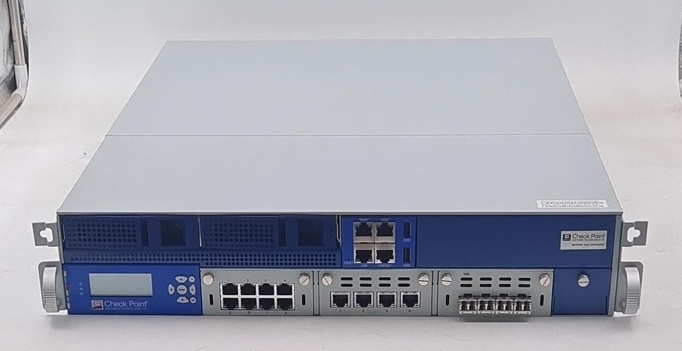 CheckPoint Software Switch P-370 13500 W/ 3* Modules 2* 500GB + 4* SFP+