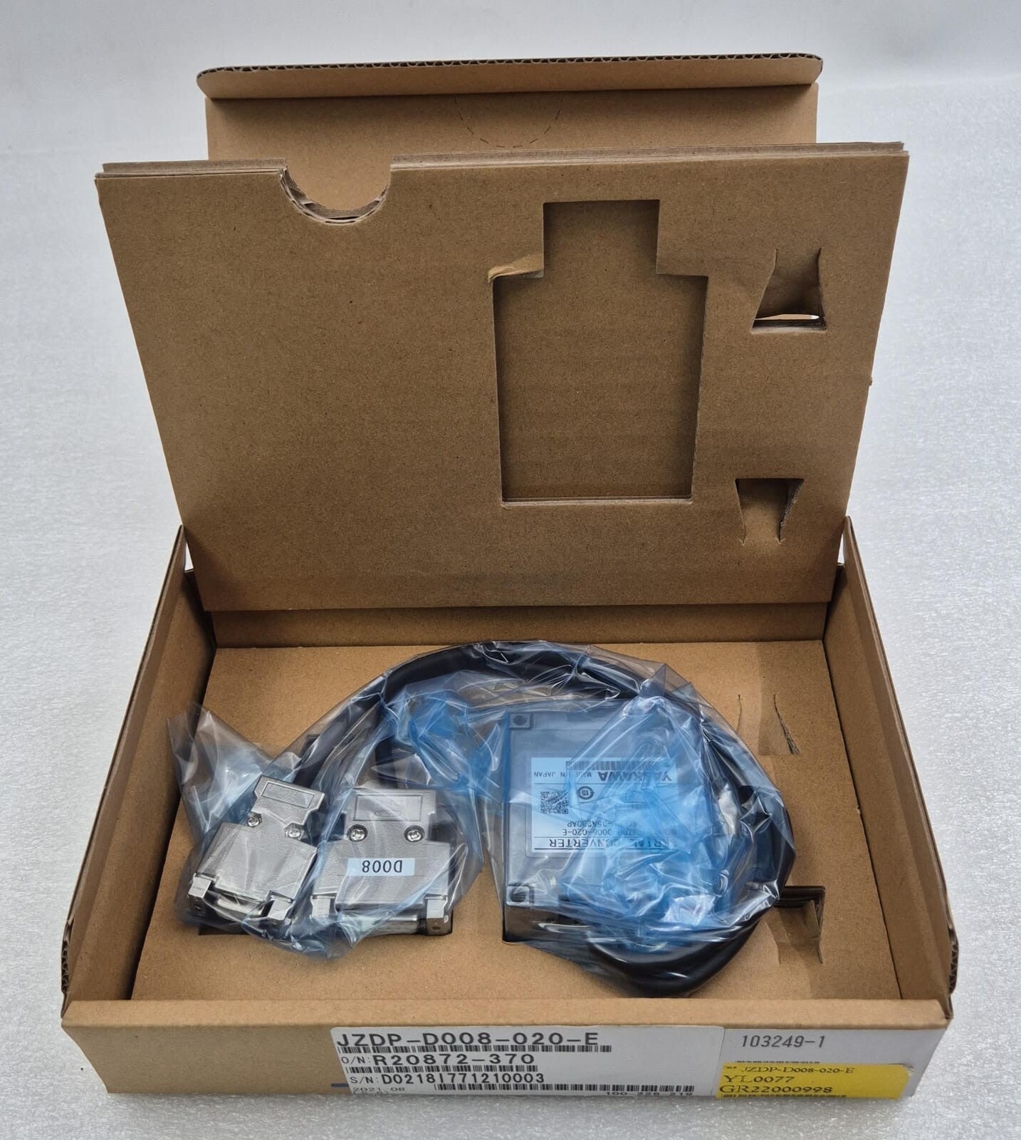 NEW - YASKAWA Serial Converter JZDP-D008-020-E Signal Conversion SGLFW-35A230AP