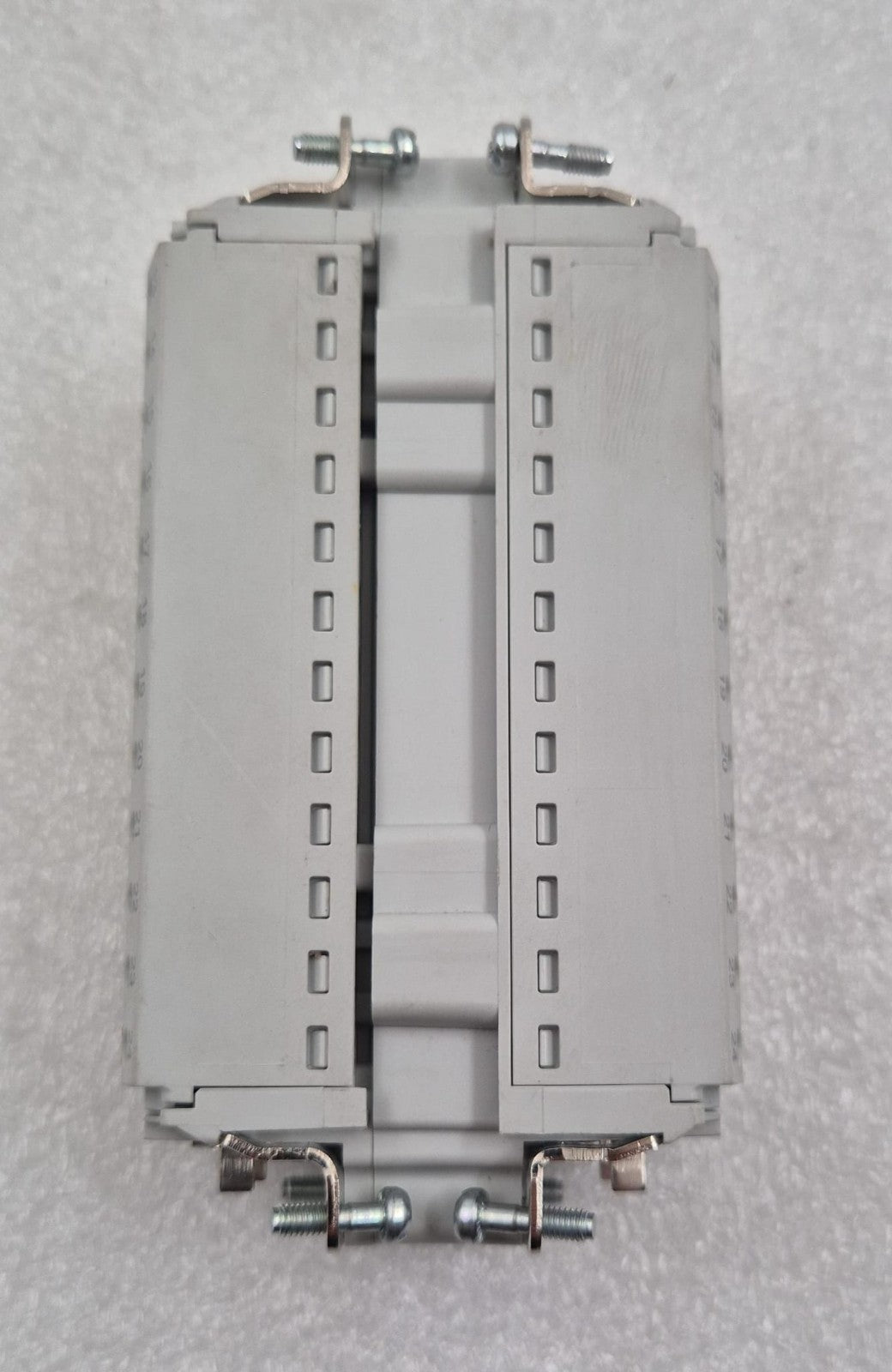 PHOENIX 1407735 HC-B 24-I-PT-F & 1407736 HC-B 24-I-PT-M Connector Heavy Duty