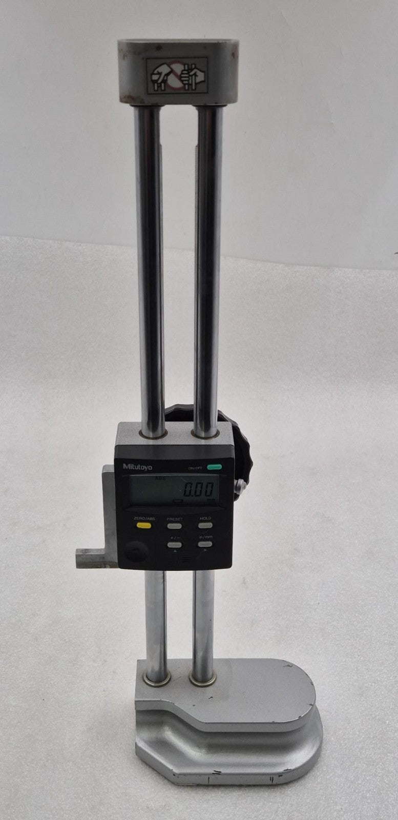 Mitutoyo 192-630 Digimatic Height Gauge 0-12" / 0-300mm Range Gage