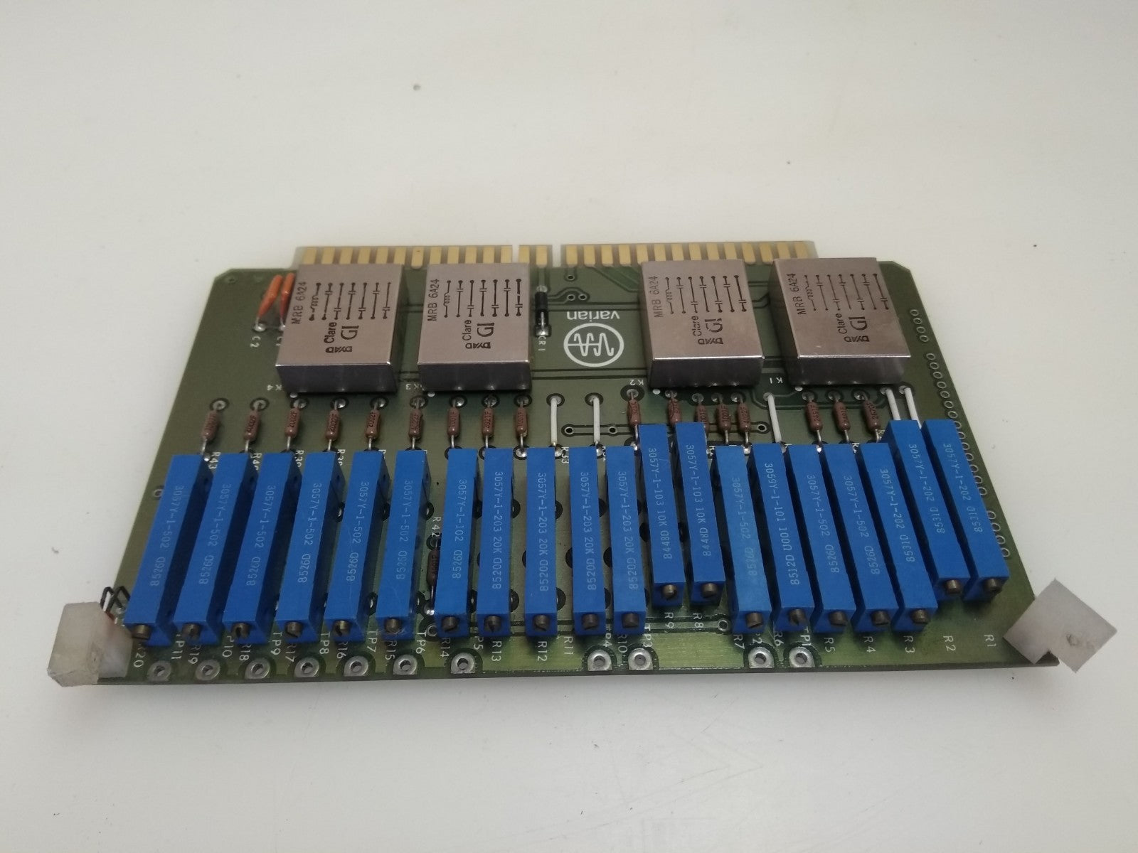 Varian Program Board Pcb Assy d857376 With 20 Pcs Bourns 3057y 1 202