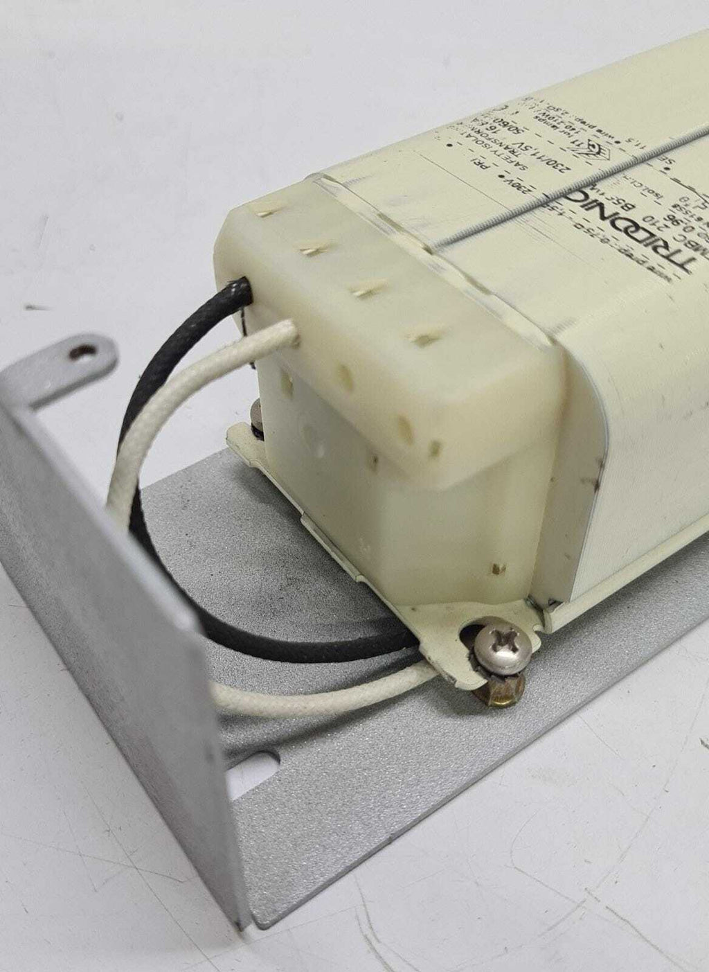 TRIDONIC TMBC 210 B551W 230/11,5V 16,8A conventional transformer for FLEX TMDC00