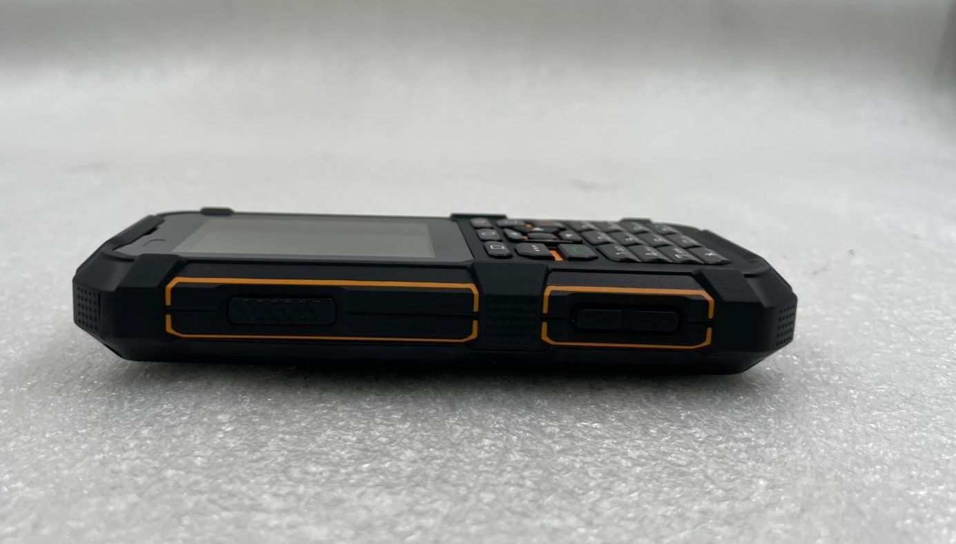 RugGear RG170 8GB GPS PTT Single SIM