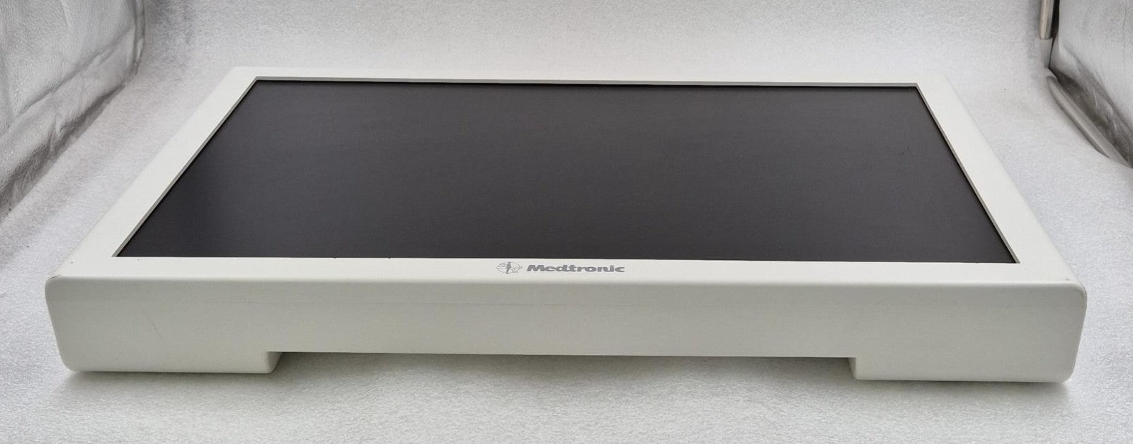 Medtronic StealthStation S7 9733623 Surgeon LCD Display Monitor 24" **AS-IS**