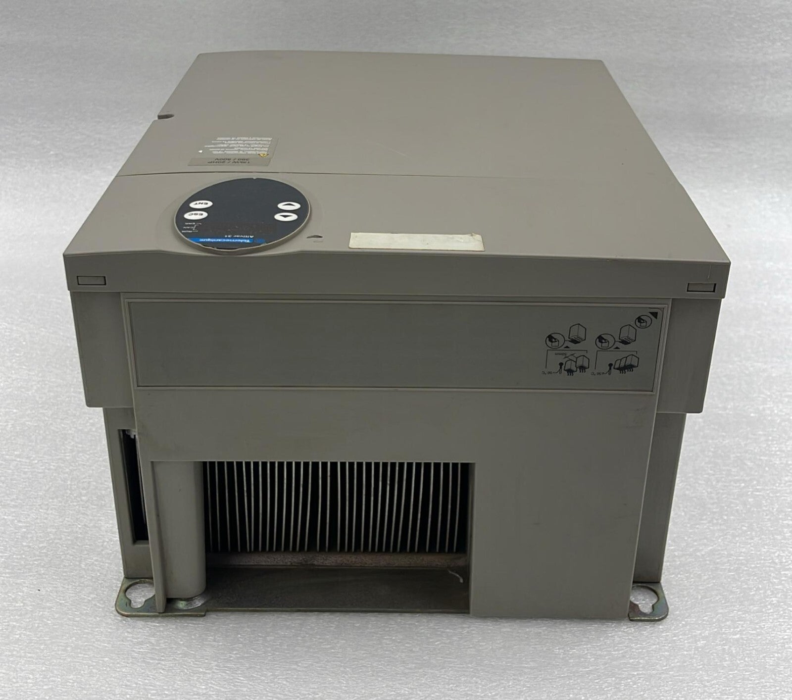 Schneider Telemecanique Altivar 31 ATV31HD15N4 V1.2 IE03 15kW 20HP Drive