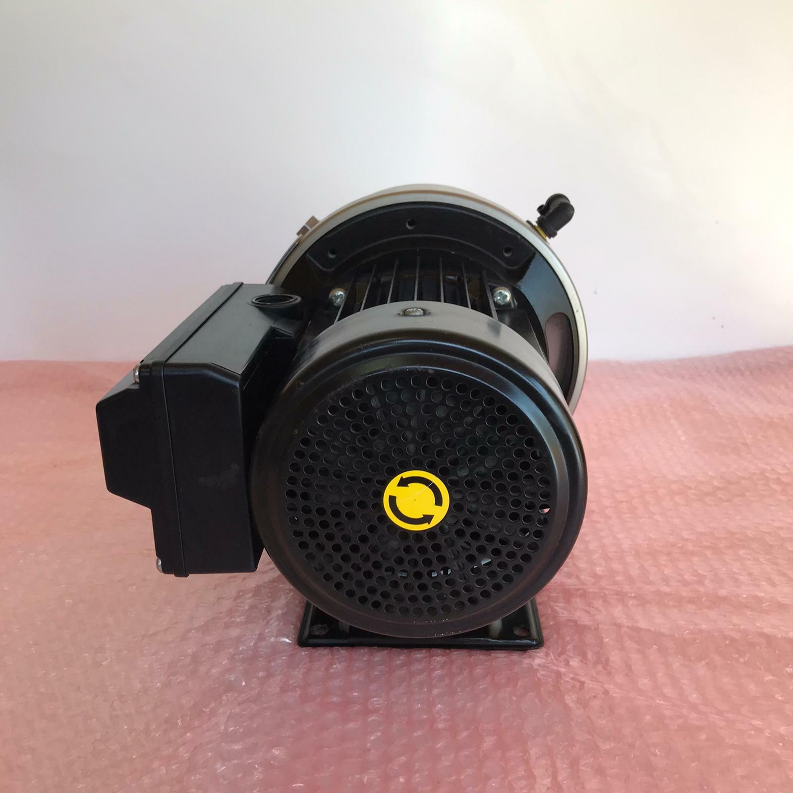 Grundfos CHI2-40 A-W-G-BUBE Multipurpose SS Pump 220/240VAC C-4HZ20019 P10521