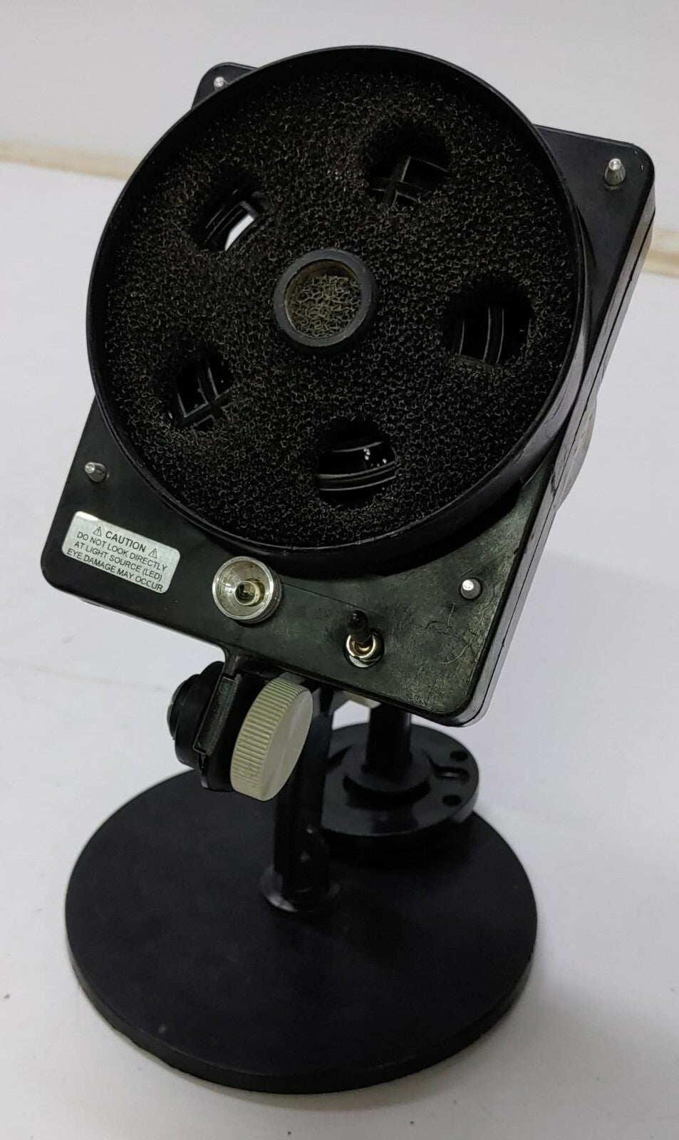 EDSYN FXF11 Static-Safe FUMINATOR Bench Top Fume Extractor