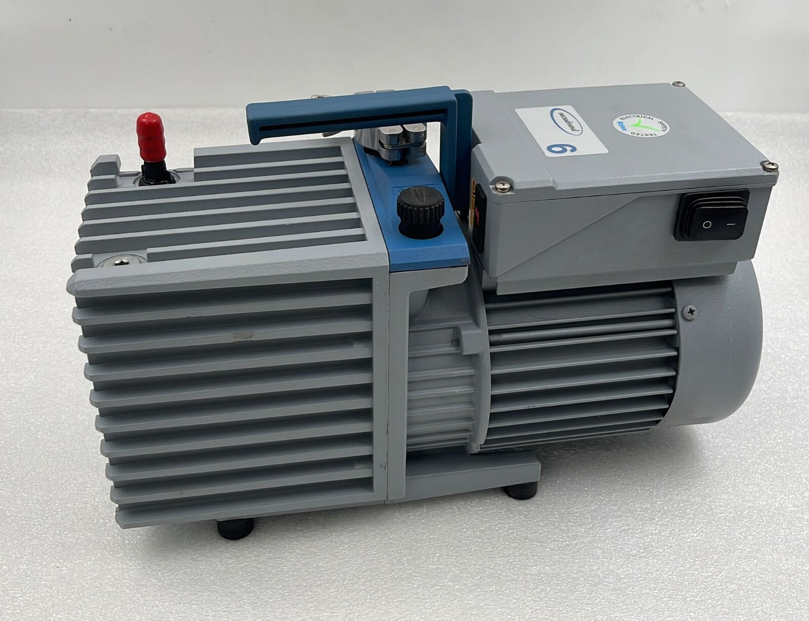 Vacuubrand RE 6W Rotary Vane Vacuum Pump YEAR 2014/06