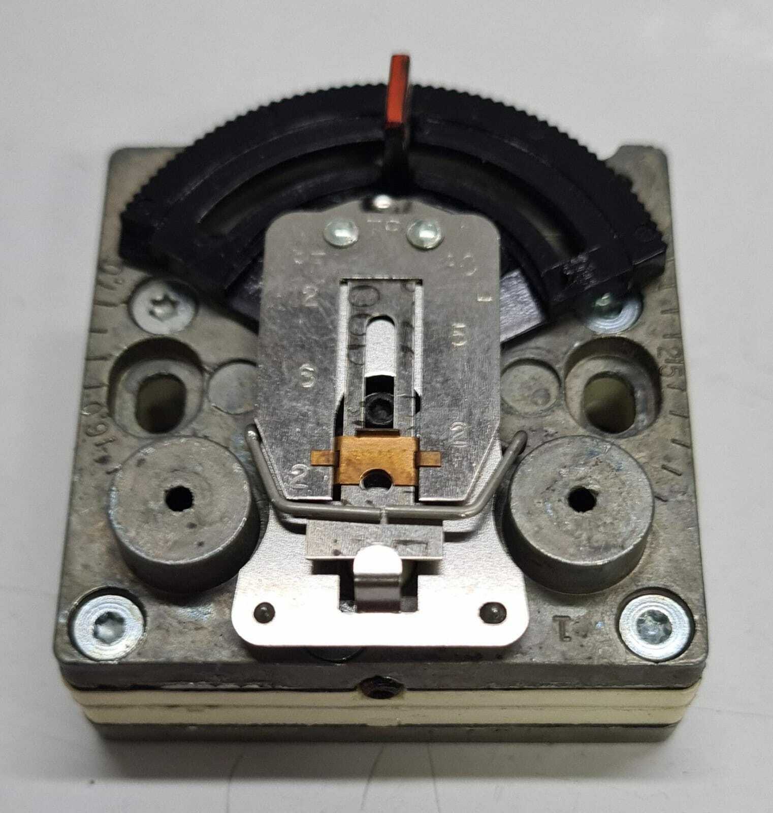 INVENSYS T19-301 Thermostat - New Open Box