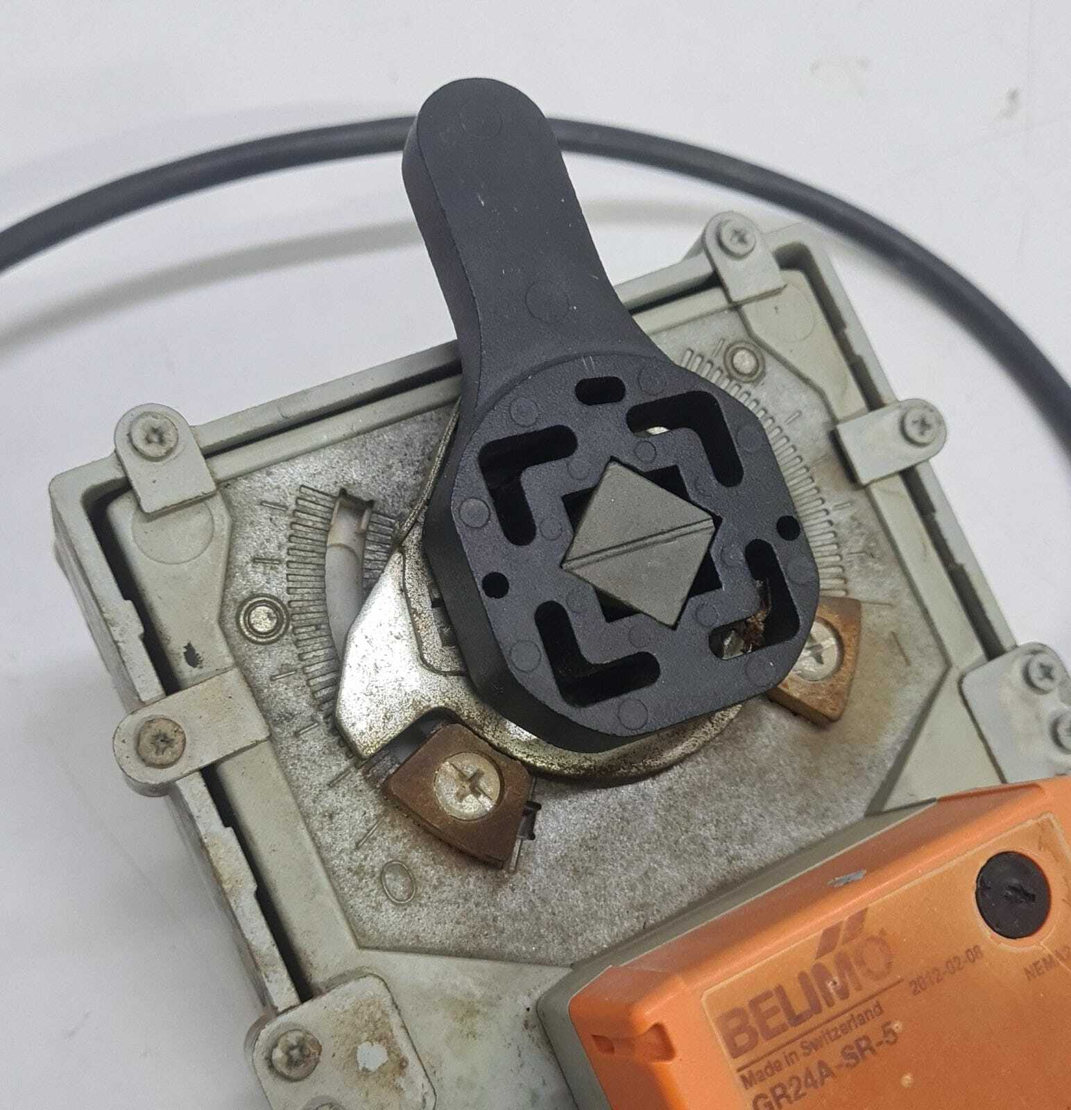 Belimo Electric Regulating Butterfly Valve Actuator GR24A-SR-5 40Nm - AS IS