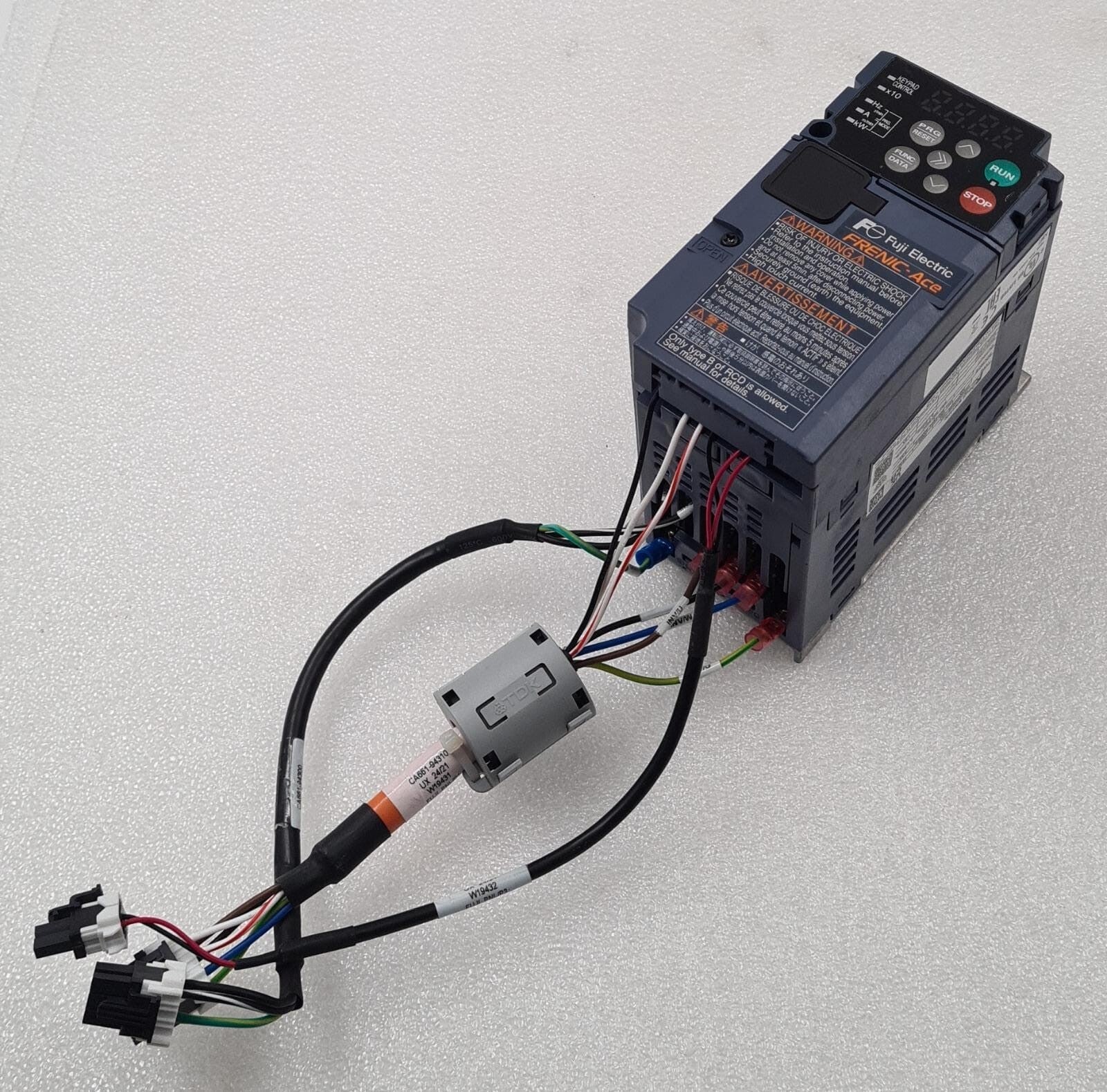 Fuji Electric FE FRENIC-Ace FRN0002E2E-7GA Power Drive For HP Indigo CA554-00740